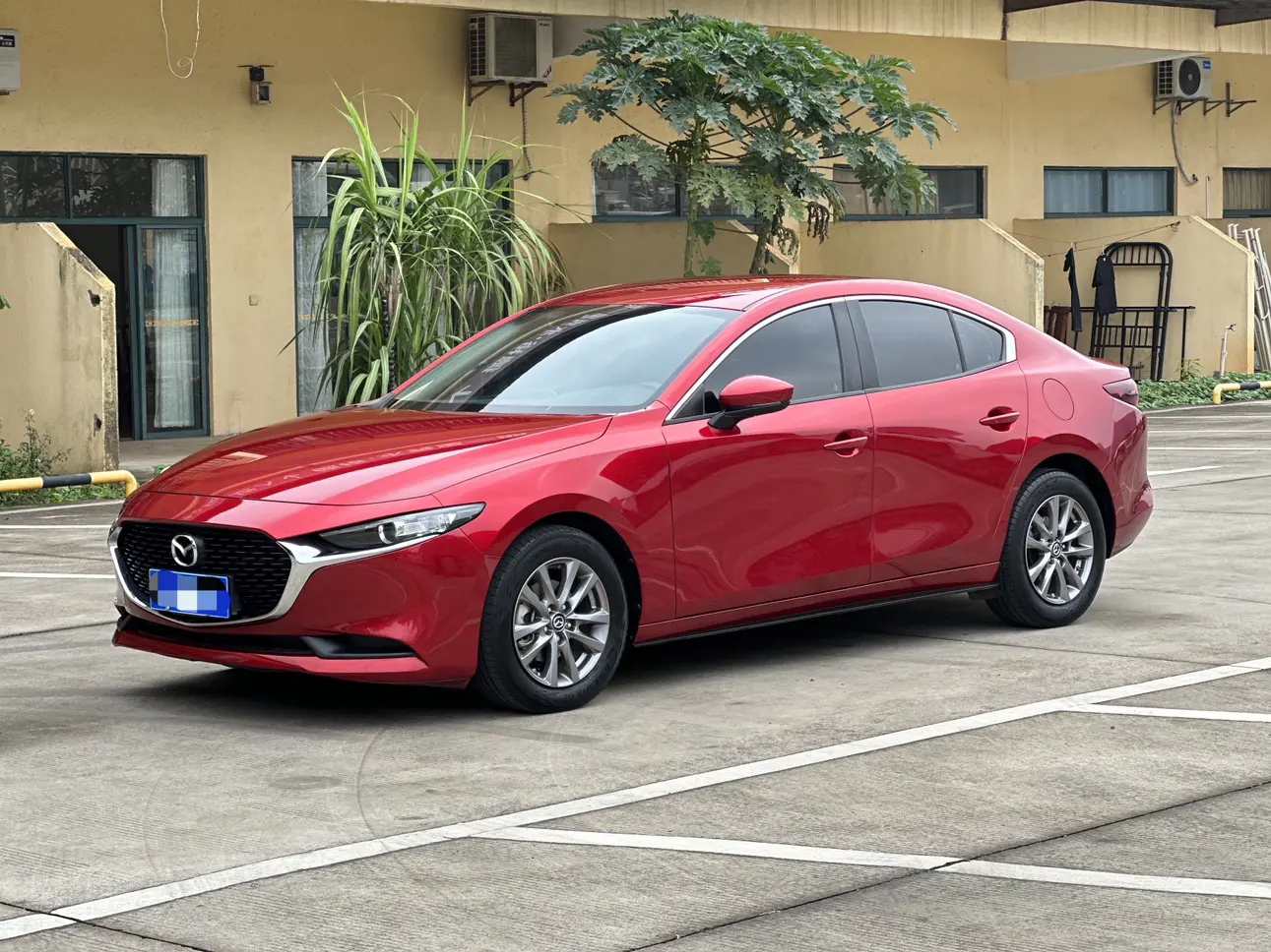 Mazda Axela (Mazda3)  из Китая