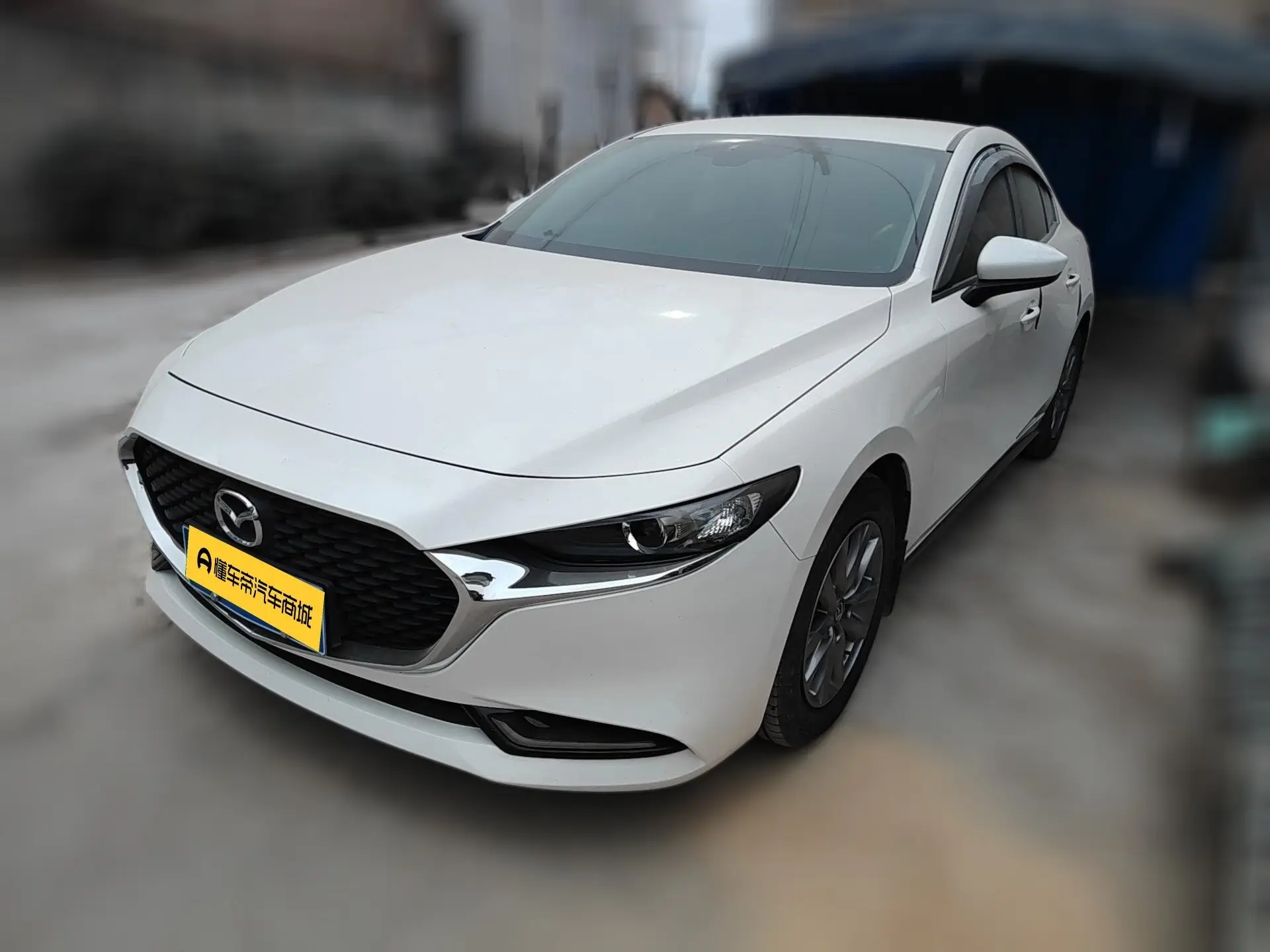 Mazda Axela (Mazda3)  из Китая