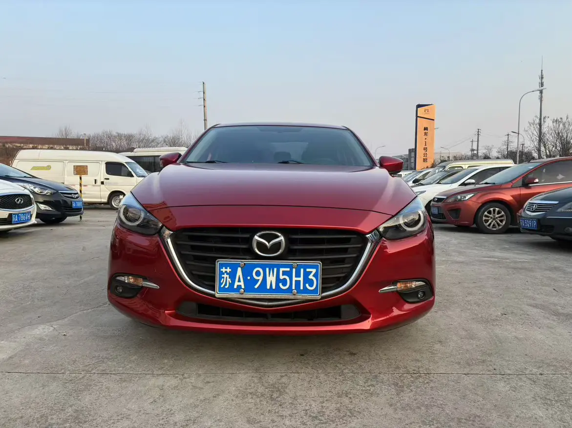 Mazda Axela (Mazda3)  из Китая