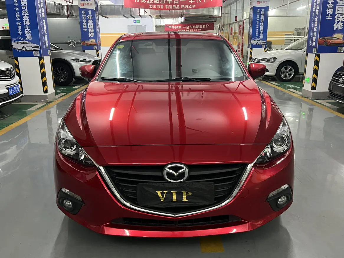 Mazda Axela (Mazda3)  из Китая