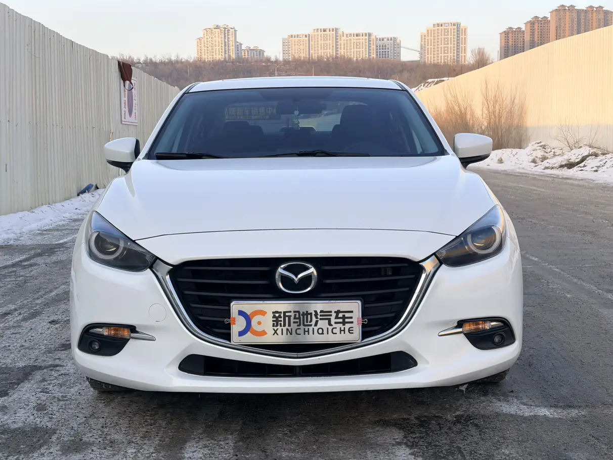 Mazda Axela (Mazda3)  из Китая