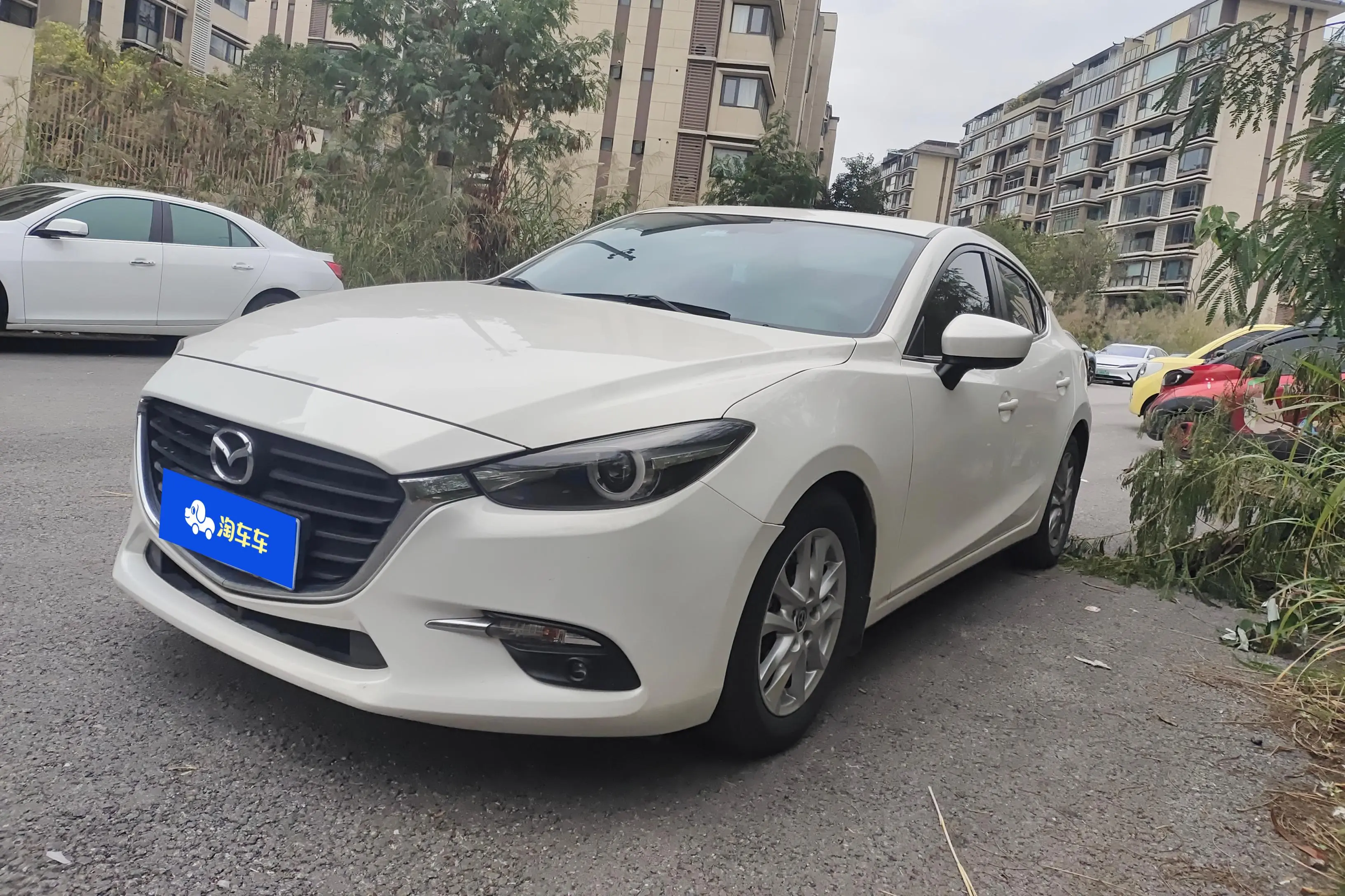 Mazda Axela (Mazda3)  из Китая