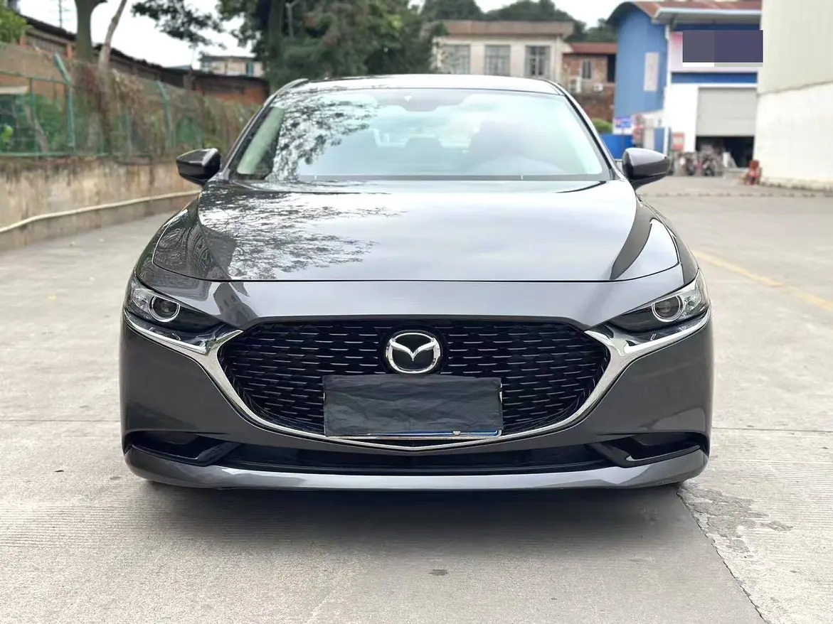Mazda Axela (Mazda3)  из Китая