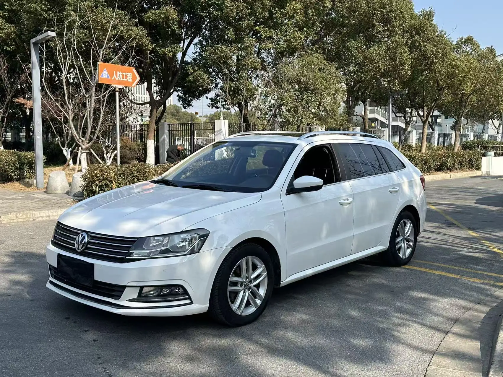 Volkswagen Langxing  из Китая