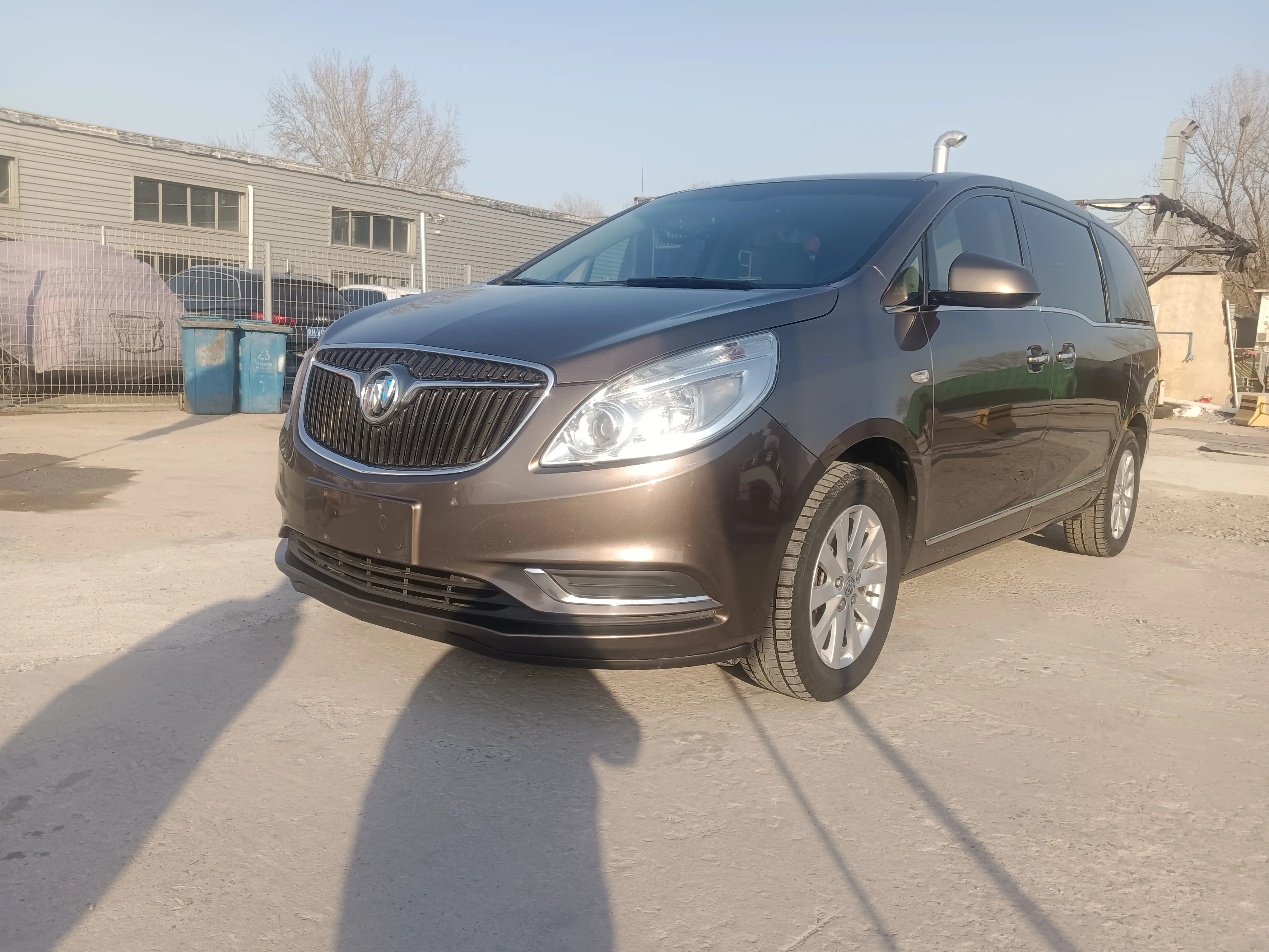 Buick GL8  из Китая