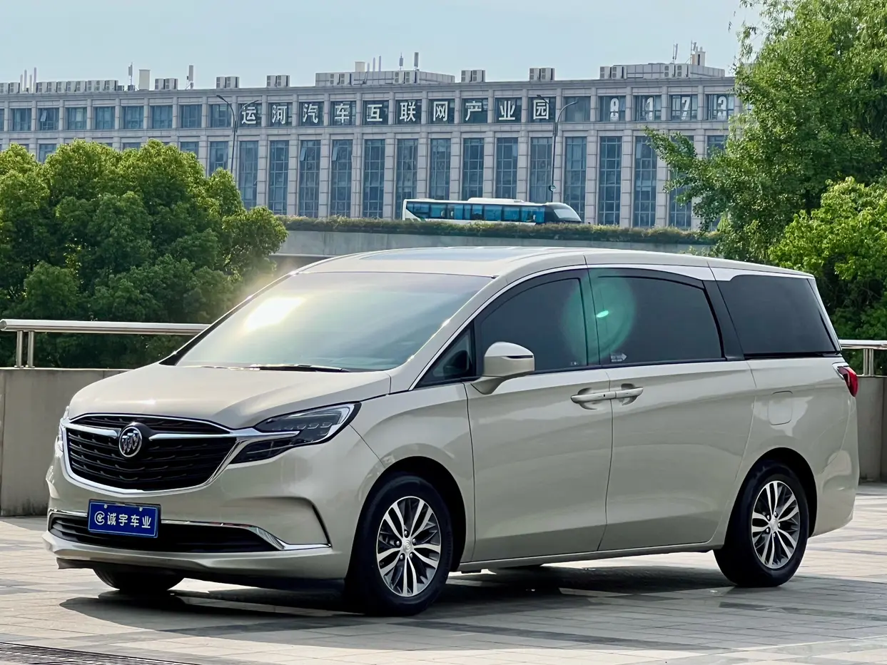 Buick GL8  из Китая