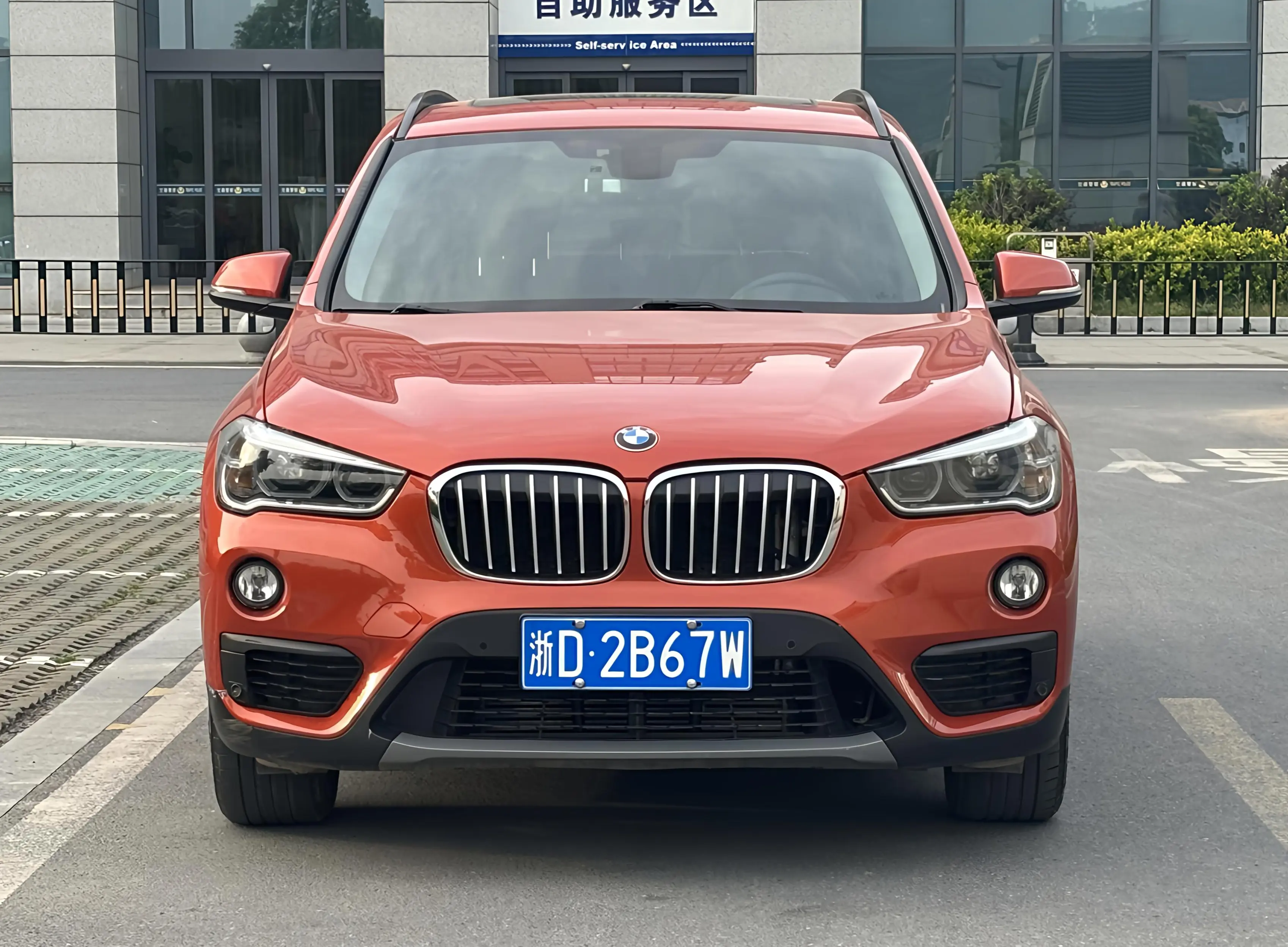 BMW X1  из Китая