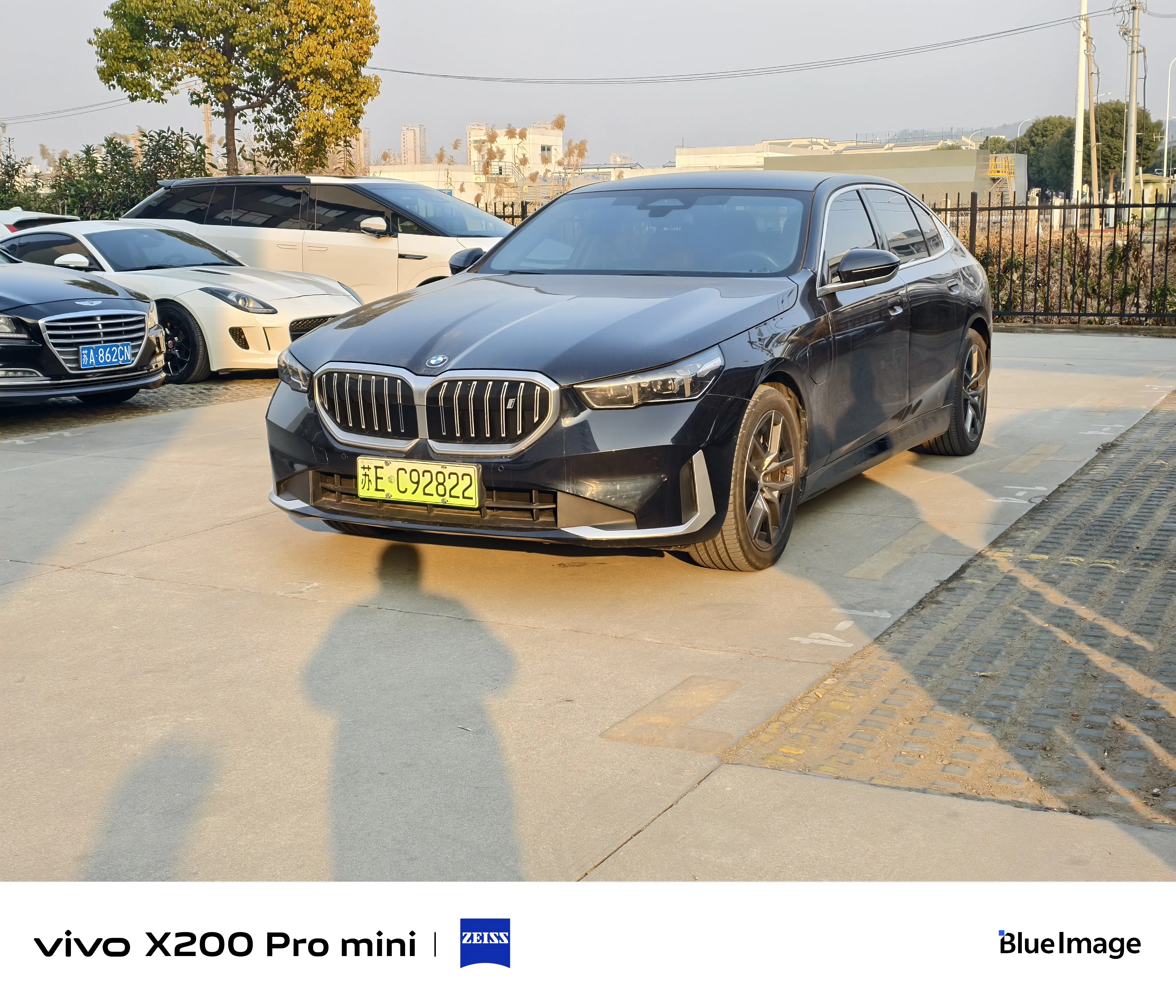 BMW i5  из Китая