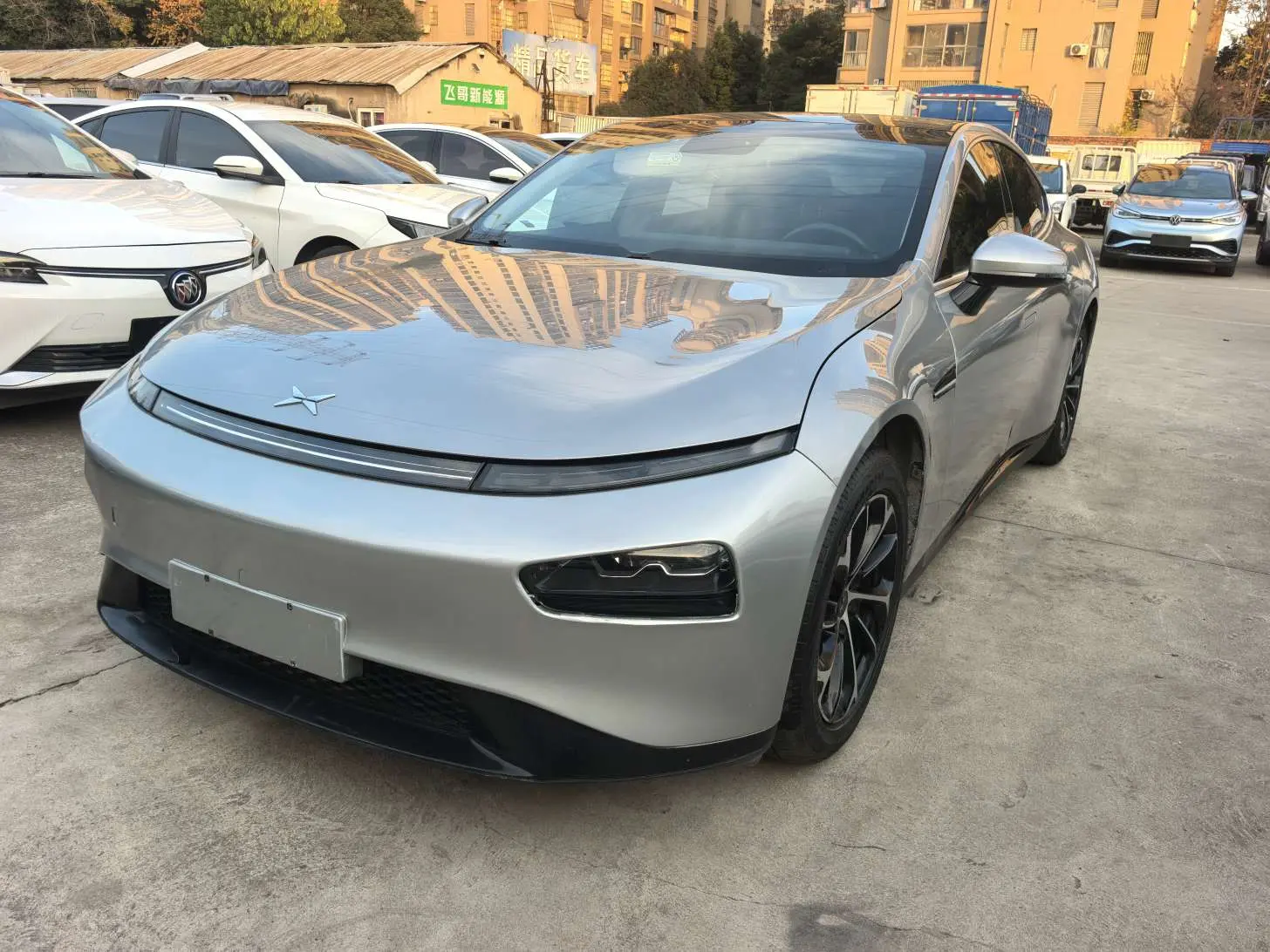 Xpeng P7  из Китая