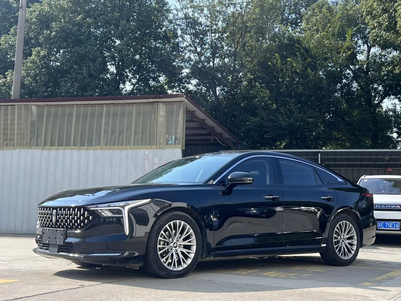 FAW Bestune B70