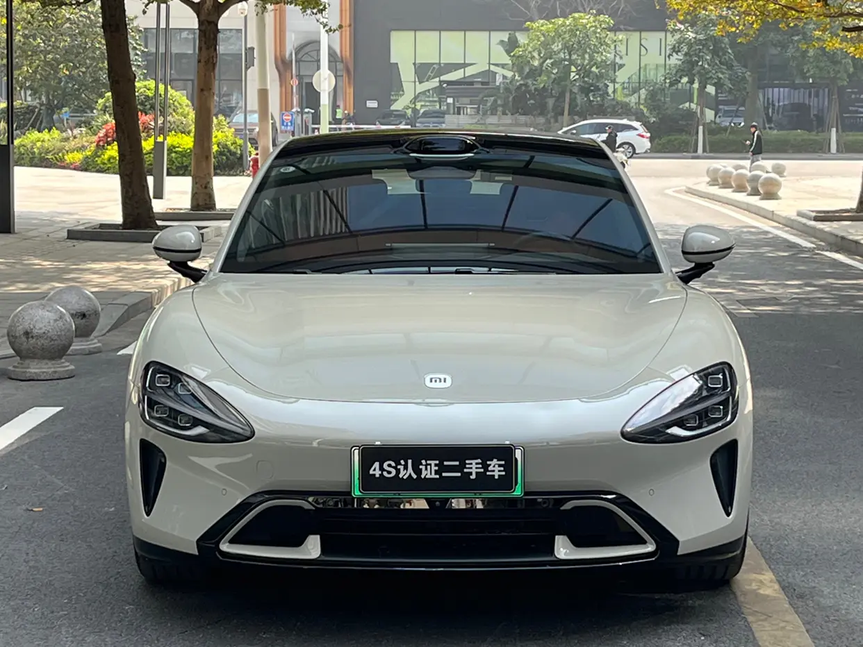 Xiaomi car Xiaomi SU7  из Китая