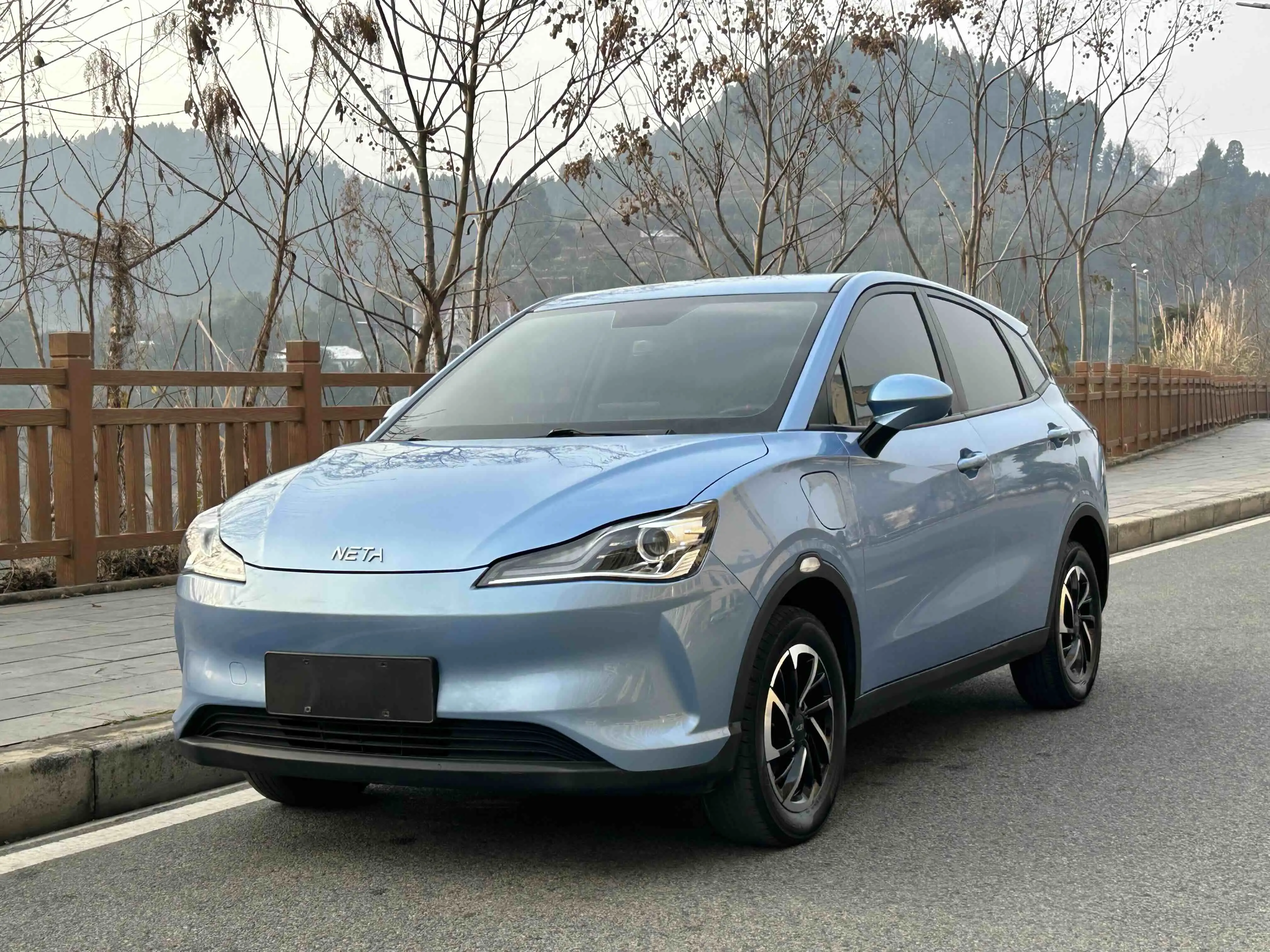 NETA Nezha V  из Китая