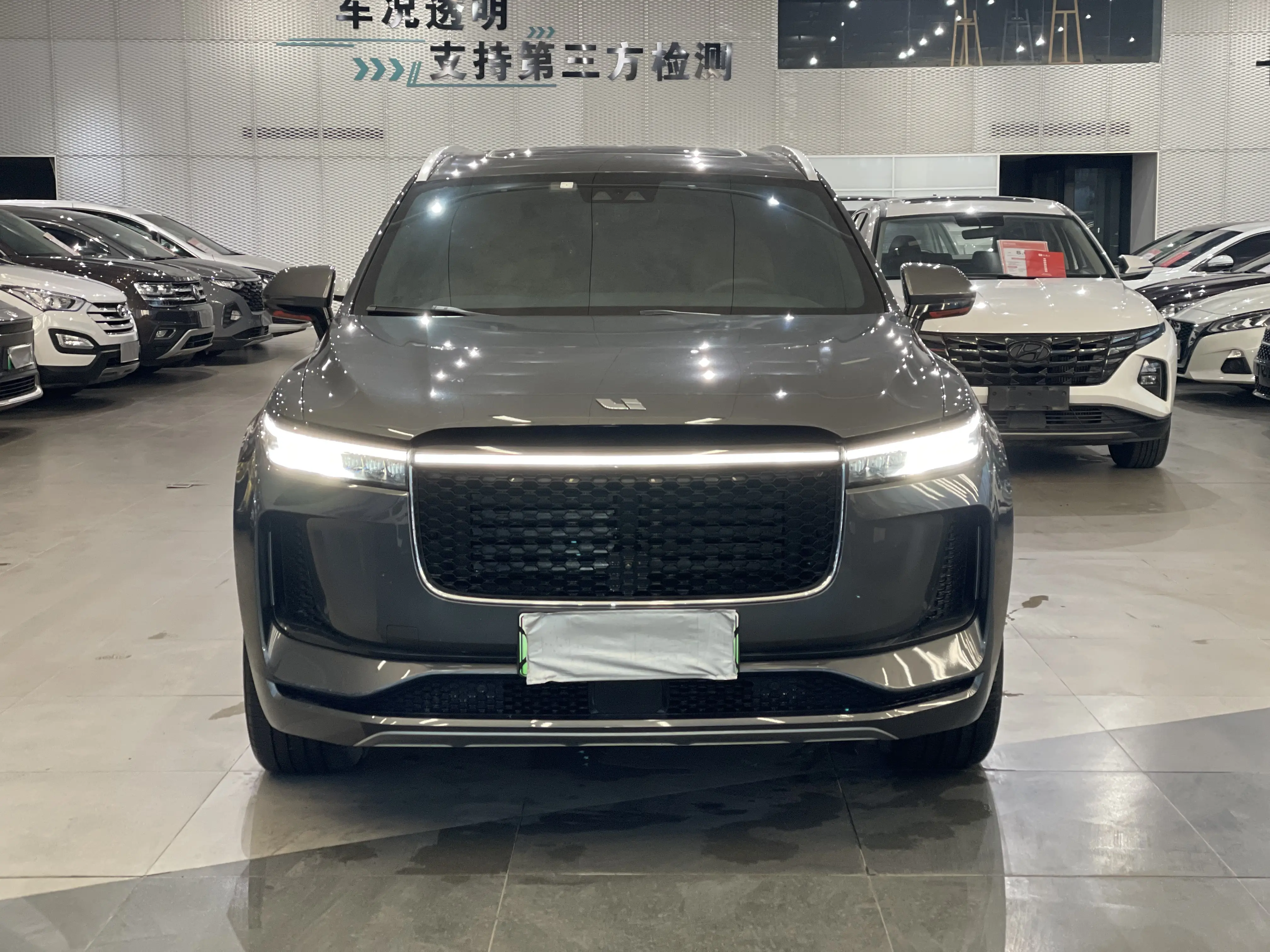 Li ONE (Ideal ONE)  из Китая