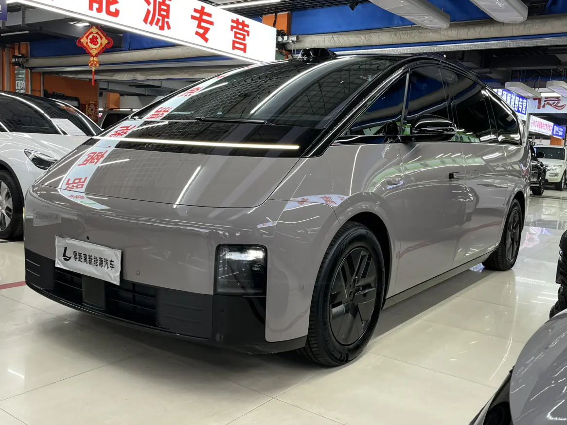 Li MEGA (Ideal MEGA)  из Китая