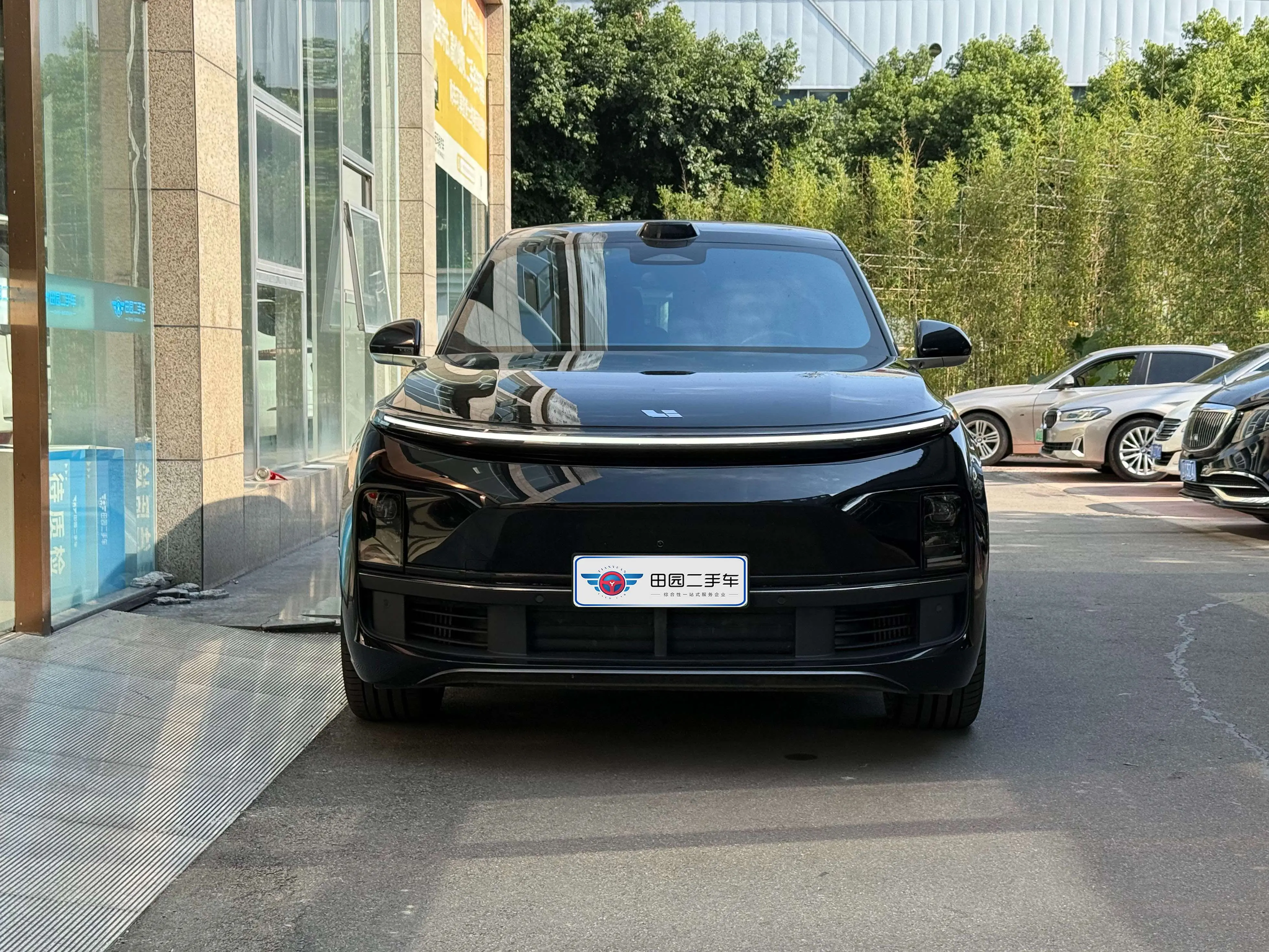 Li L9 (Ideal L9)  из Китая