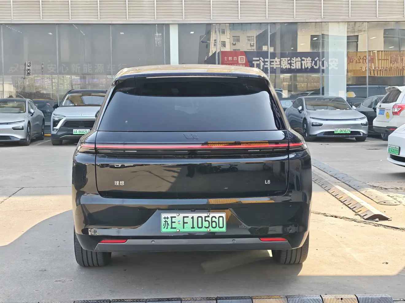 Li L8 (Ideal L8)  из Китая