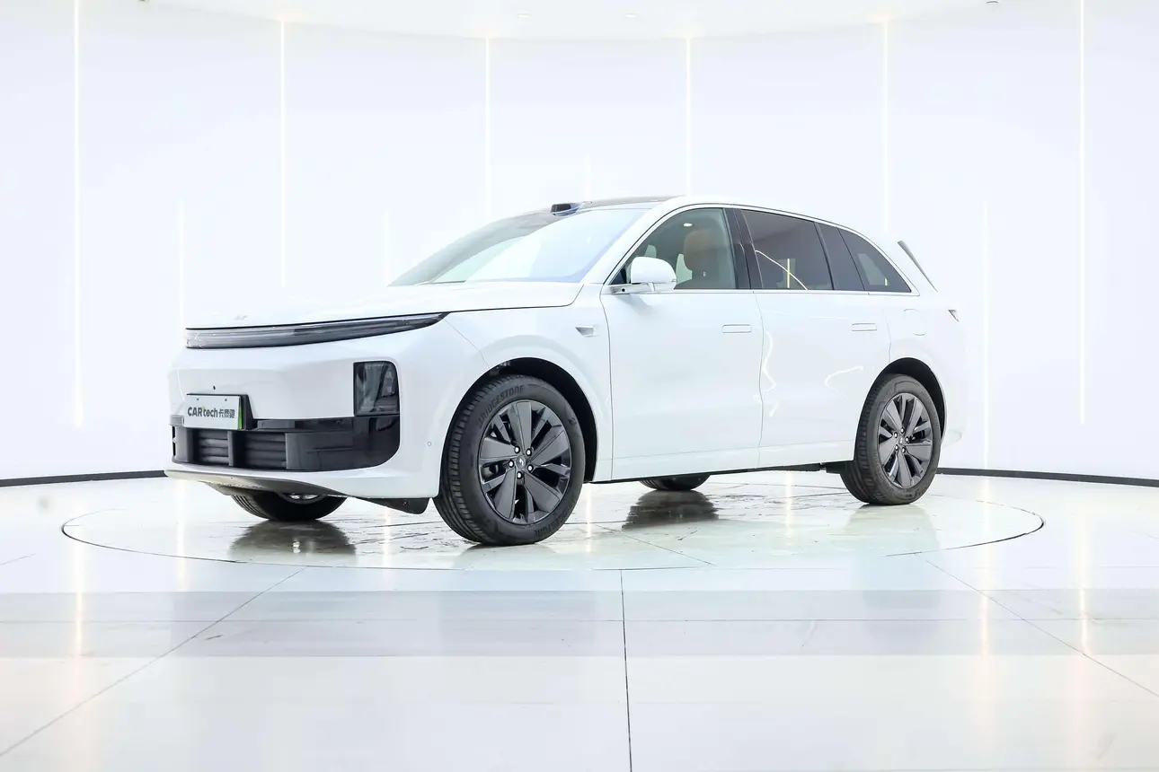 Li L6 (Ideal L6)  из Китая