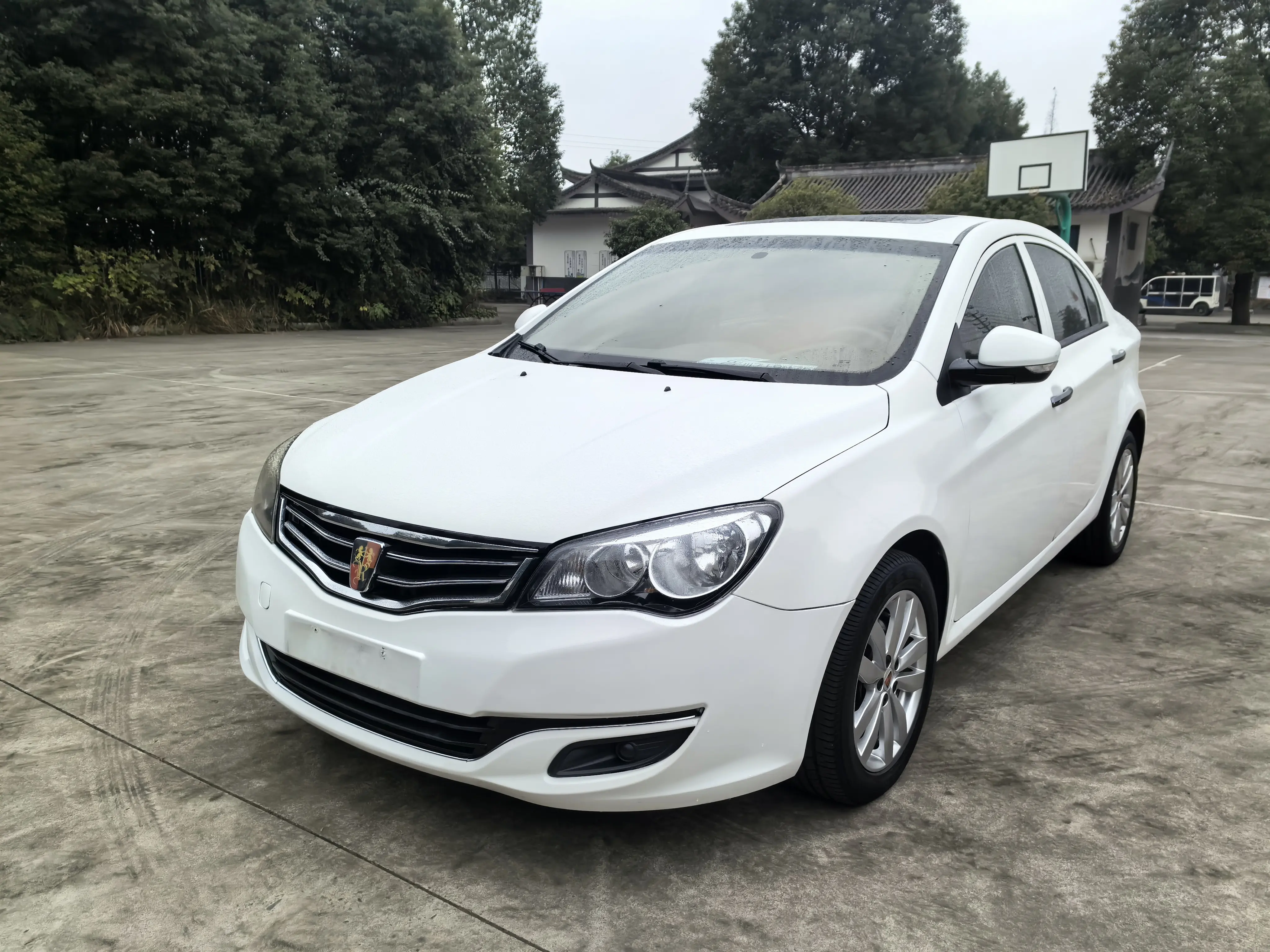Roewe 350  из Китая