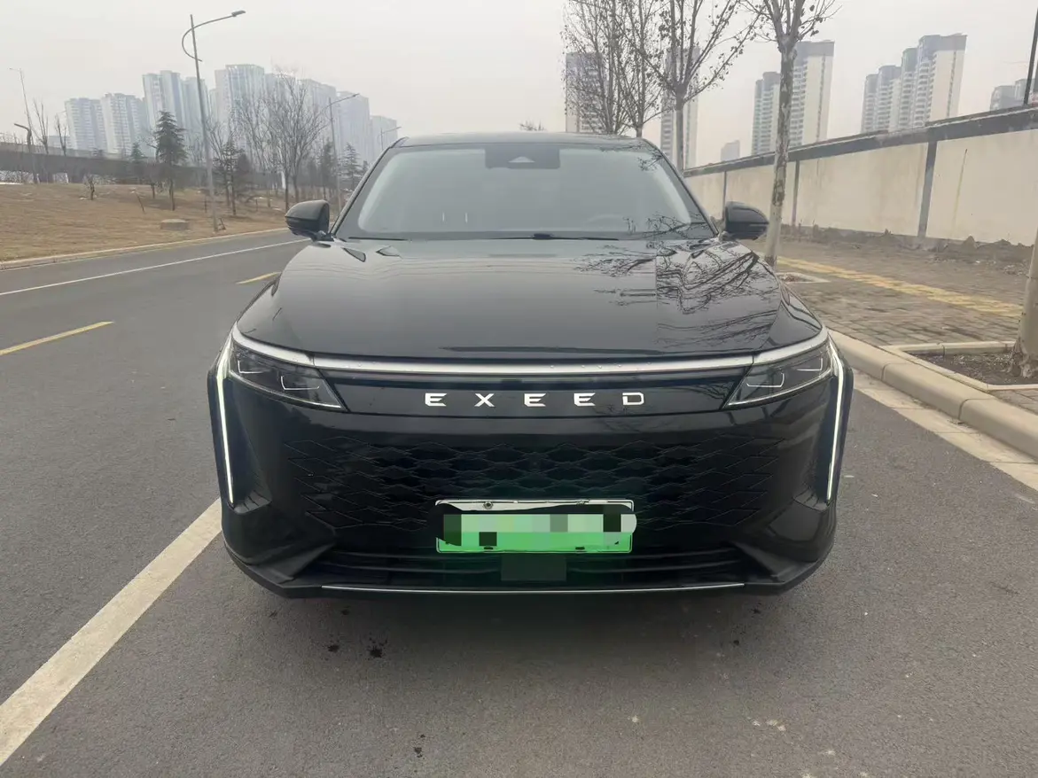 Exeed Xingtu Yaoguang C-DM  из Китая