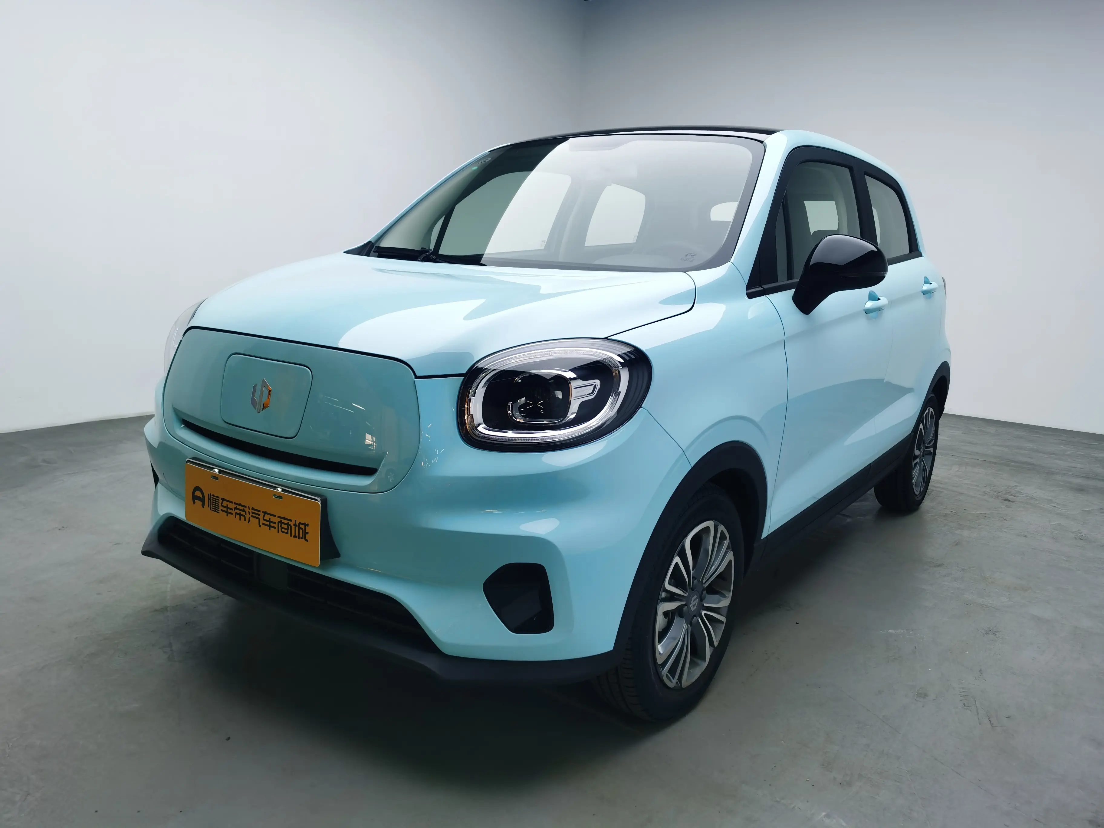 Leapmotor Zero running T03  из Китая