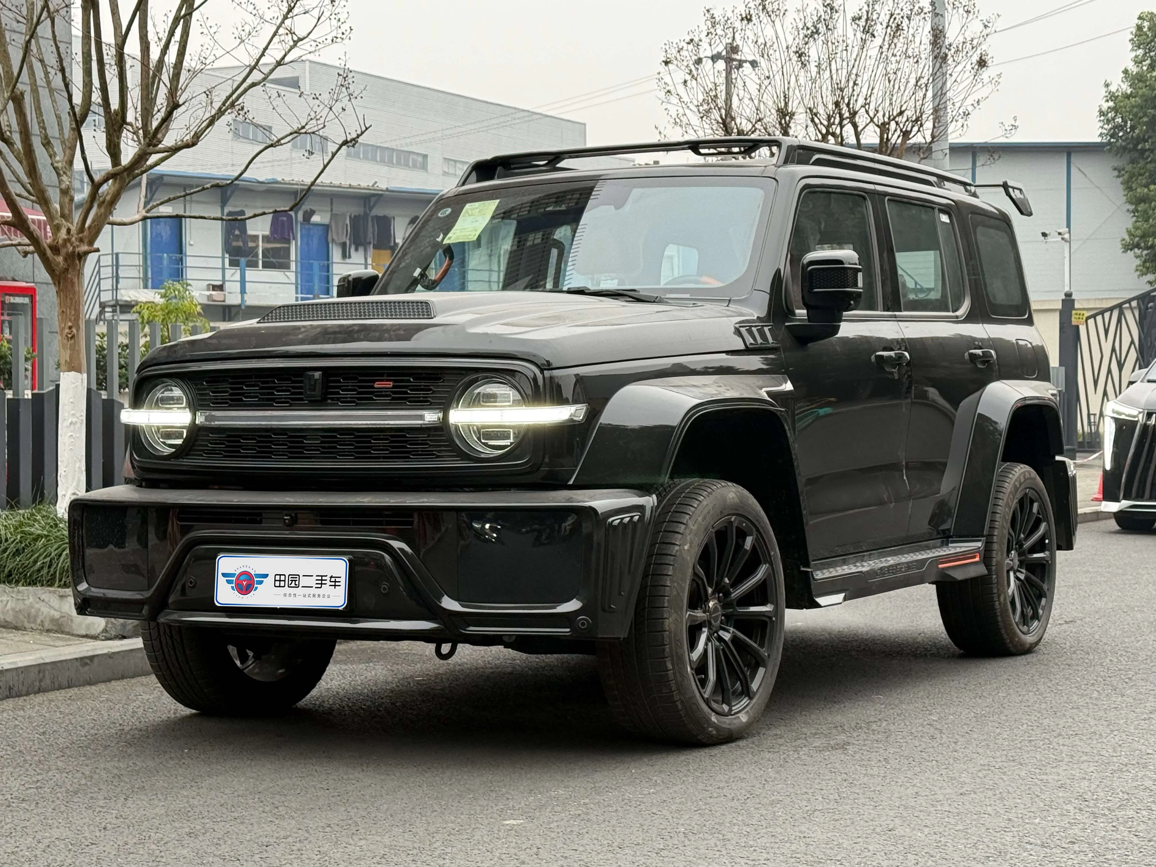 Tank Cyber  300  из Китая