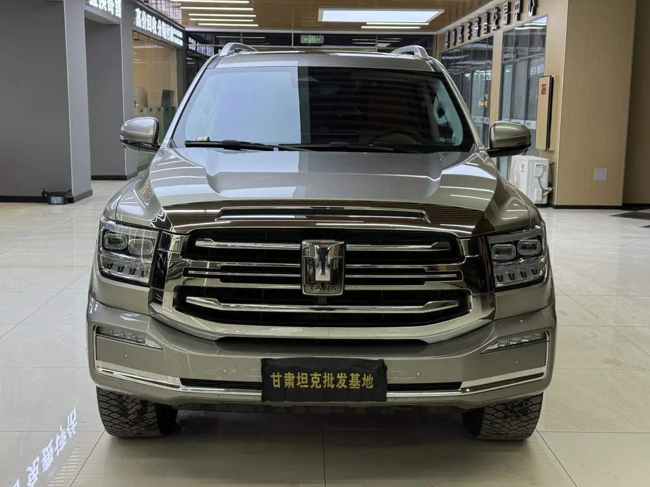 Tank 500  из Китая