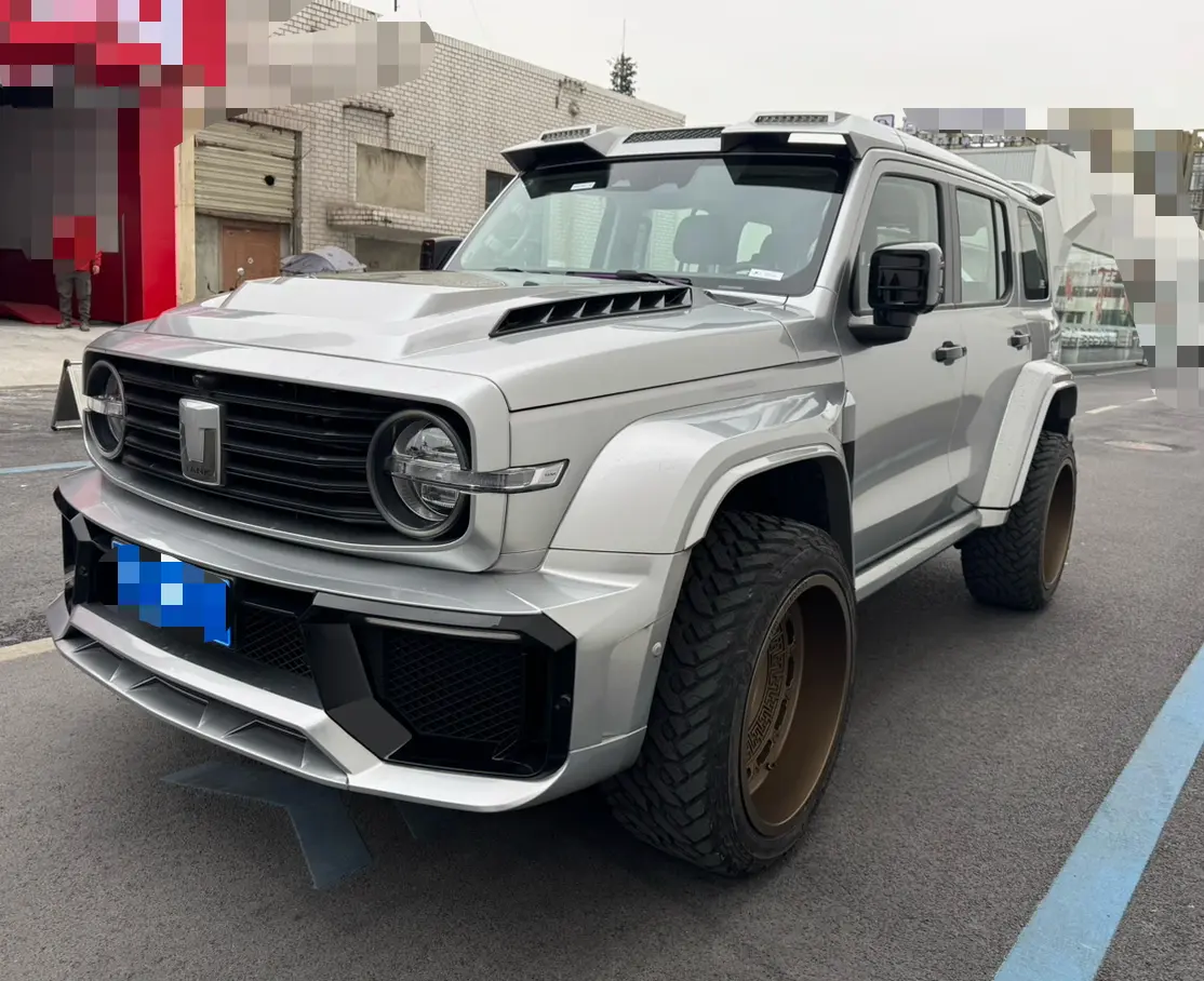 Tank 300  из Китая