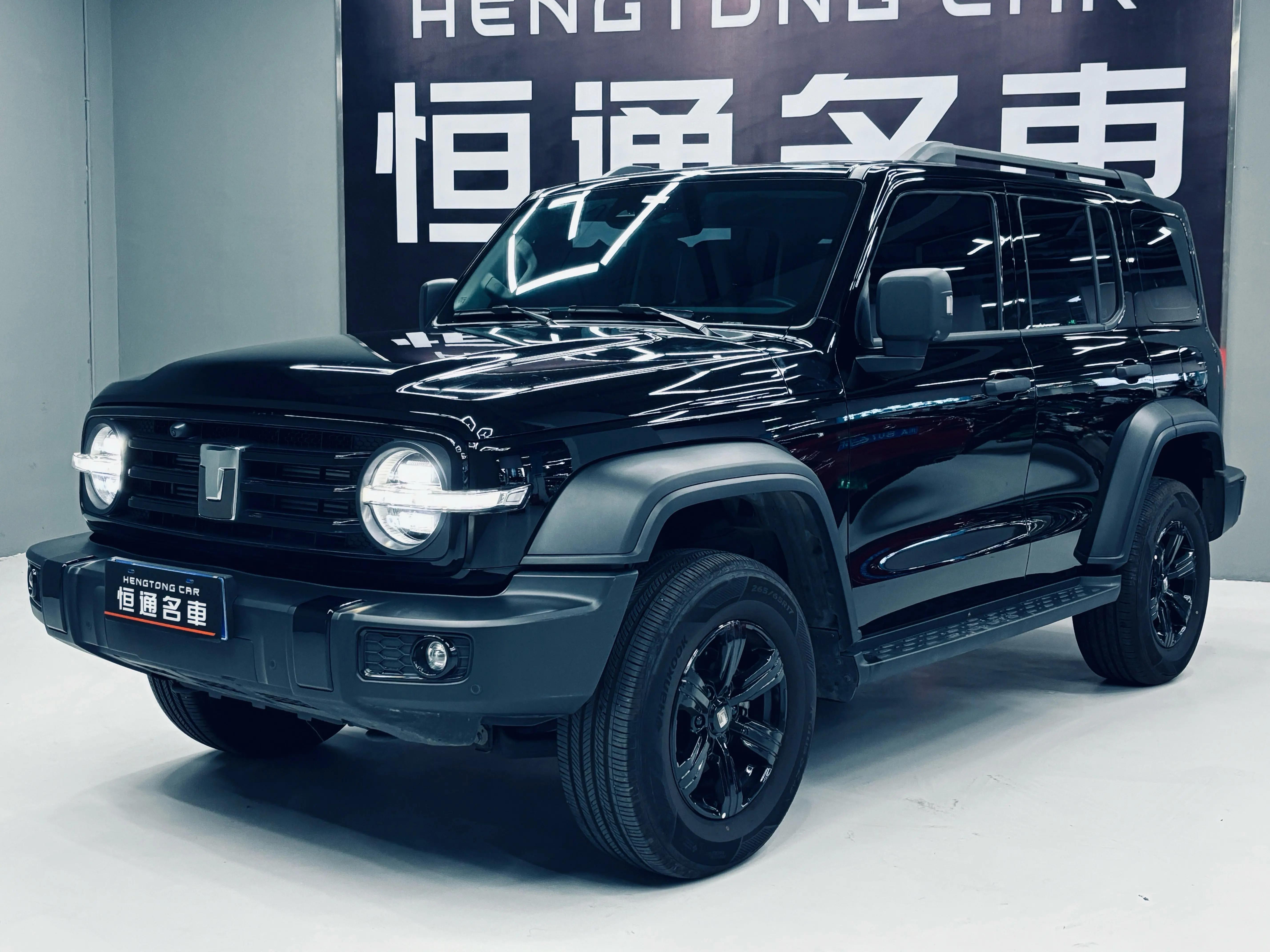 Tank 300  из Китая