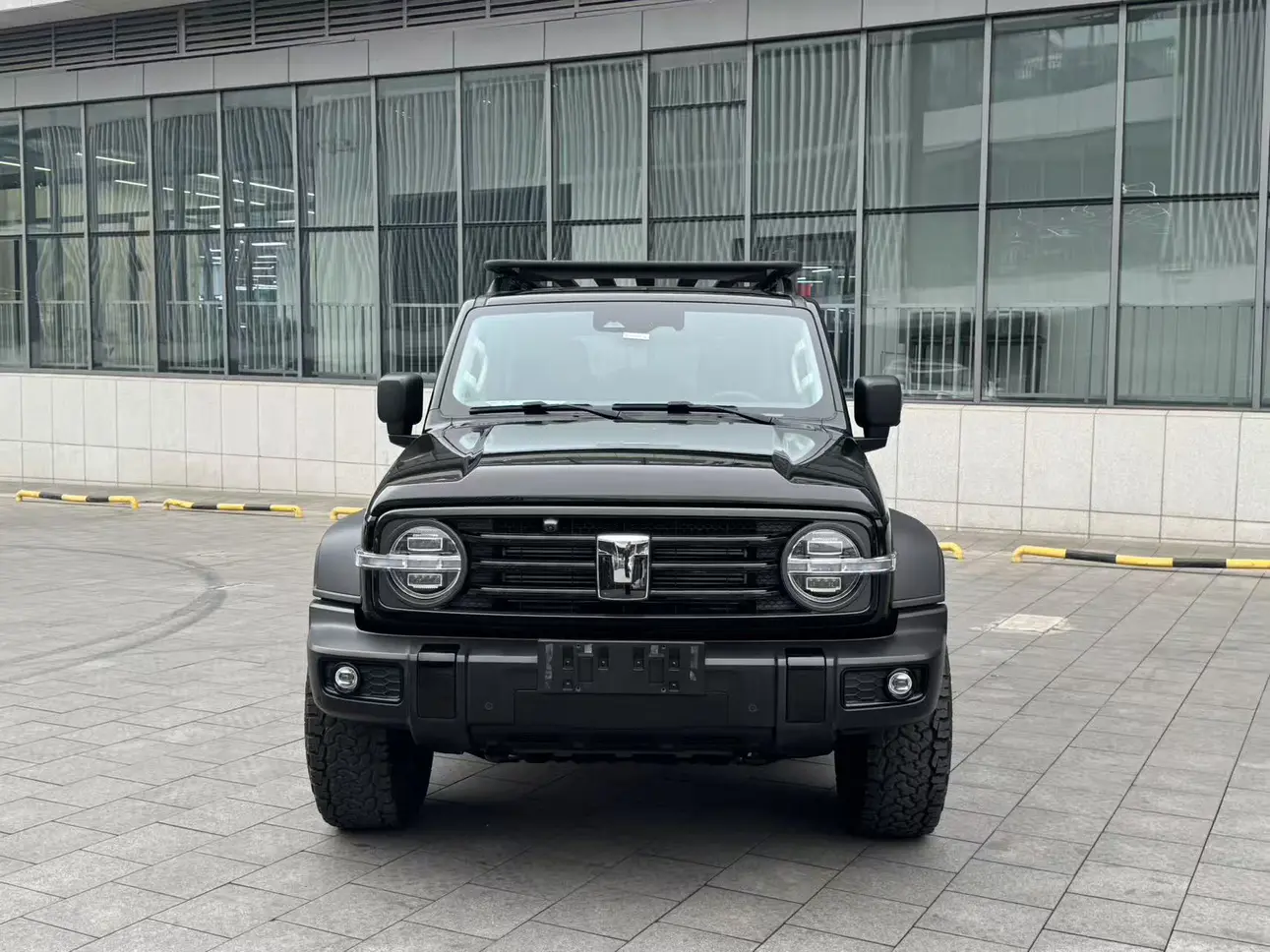 Tank 300  из Китая