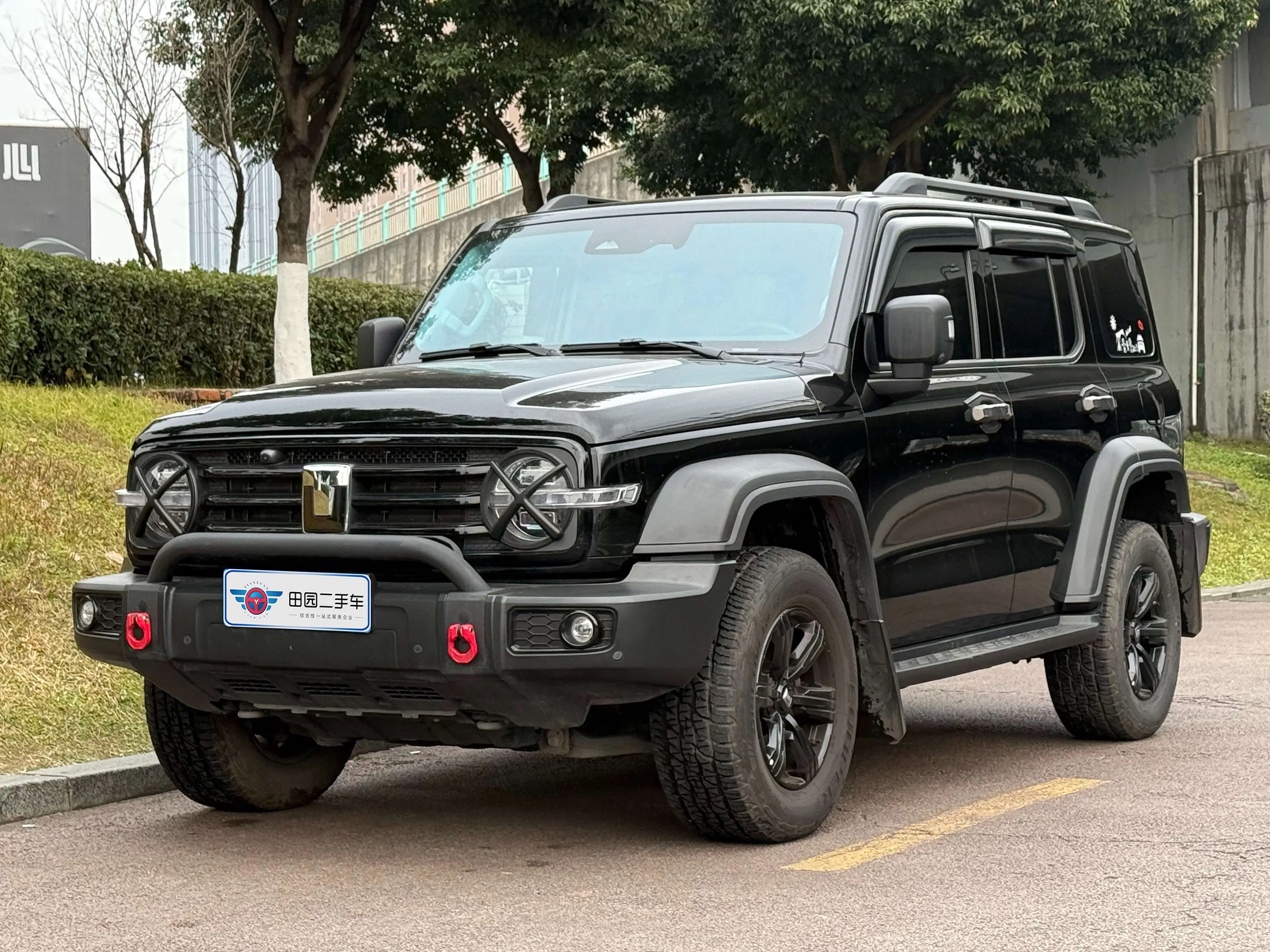 Tank 300  из Китая