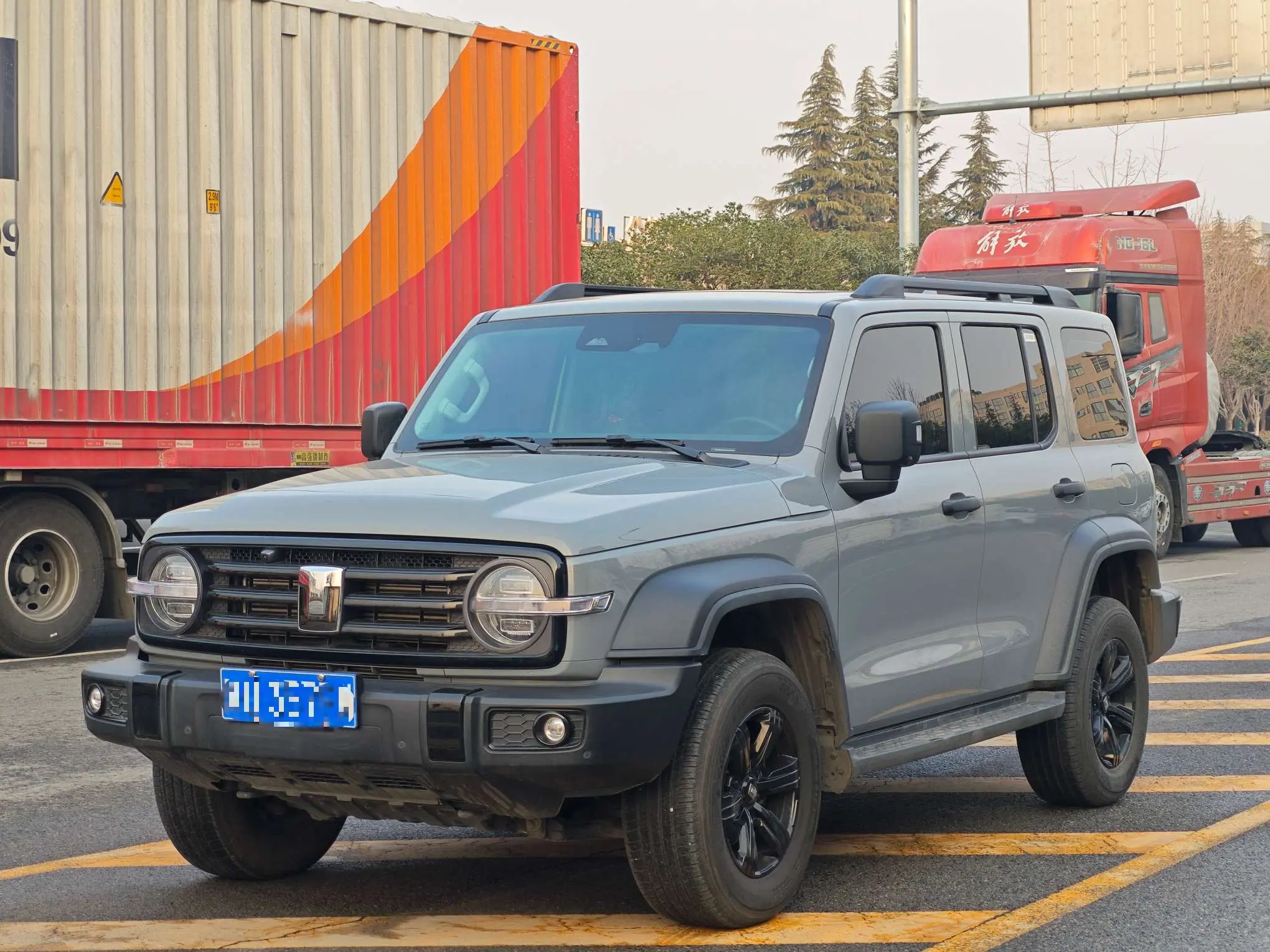 Tank 300  из Китая