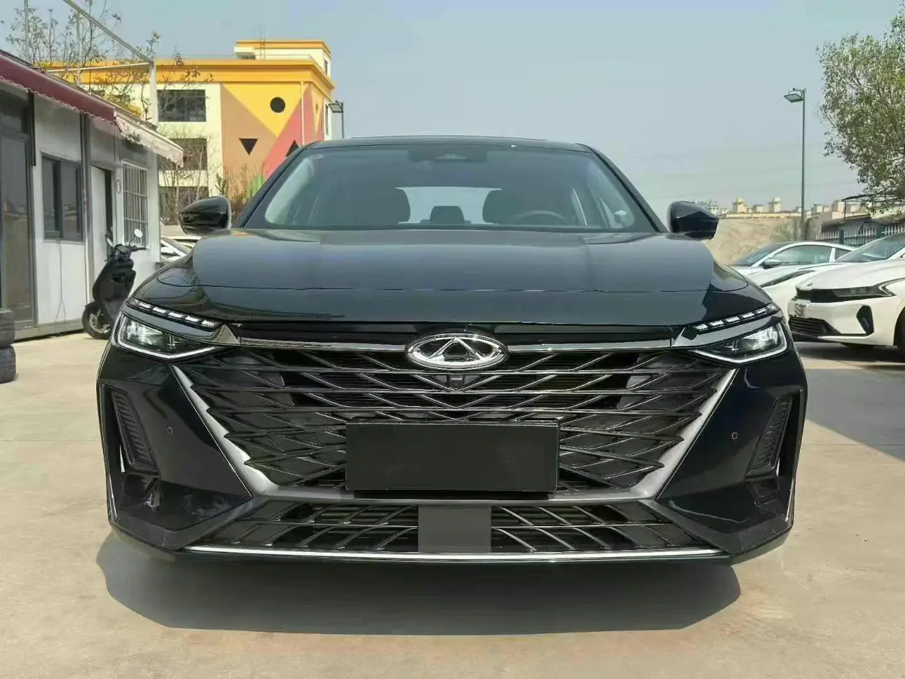 Chery Arrizo 8  из Китая