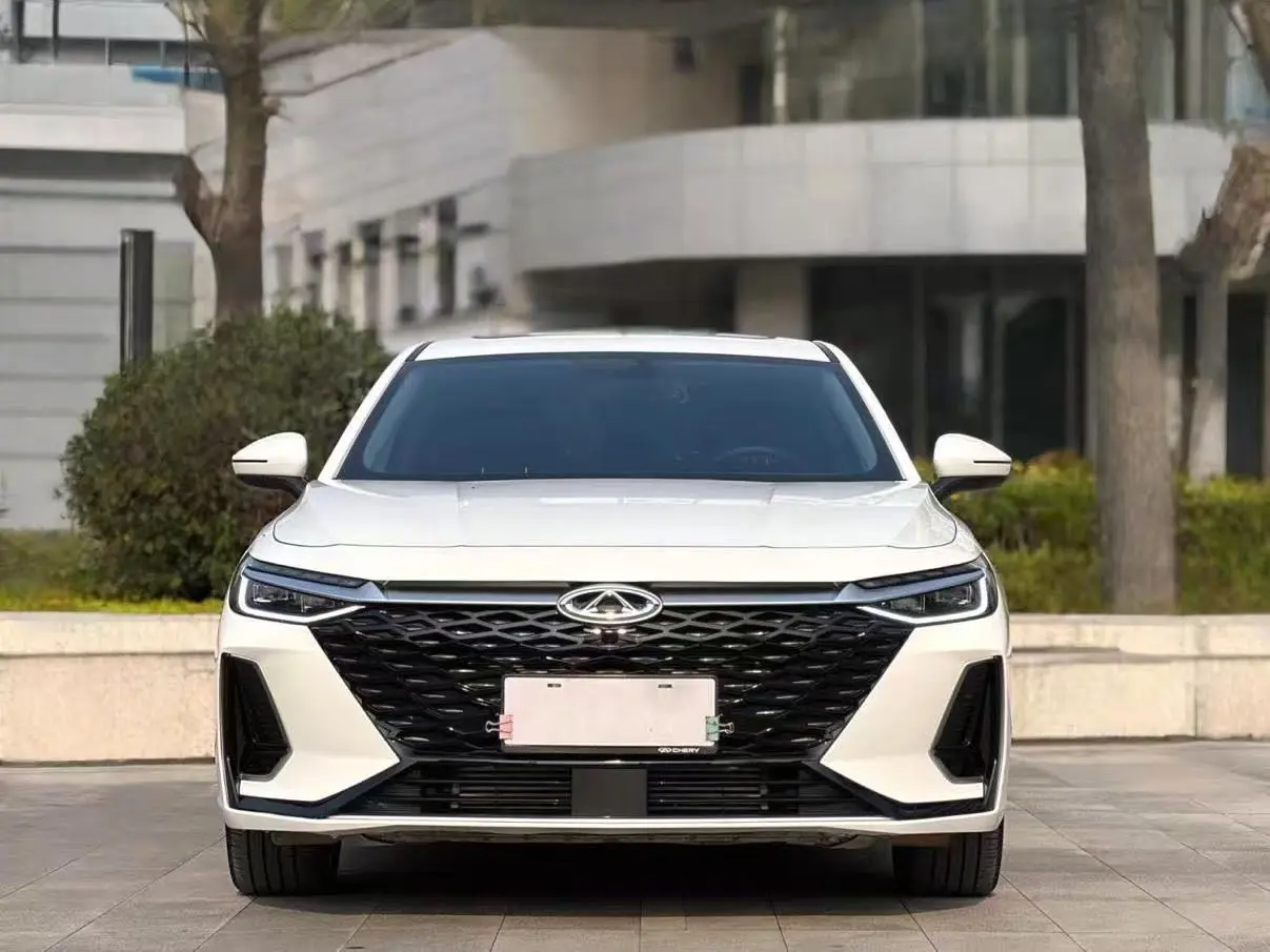 Chery Arrizo 8  из Китая