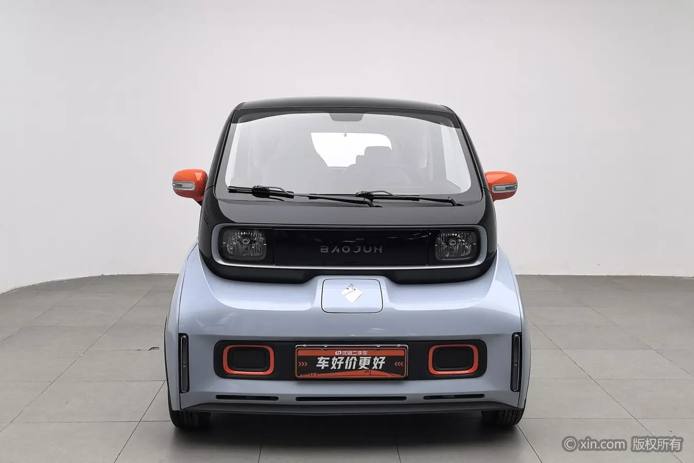 Baojun KiWi EV  из Китая