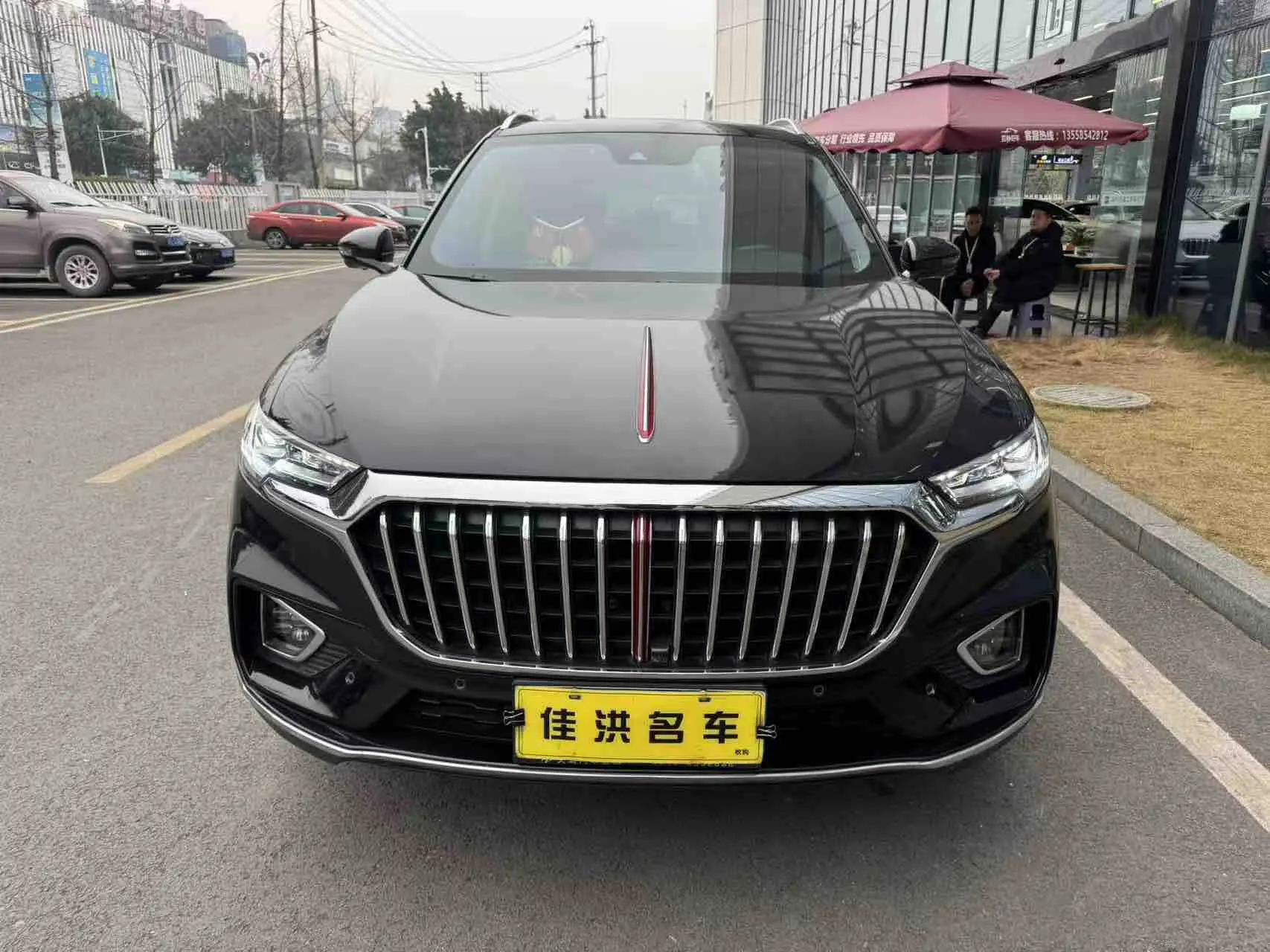 Hongqi HS5  из Китая