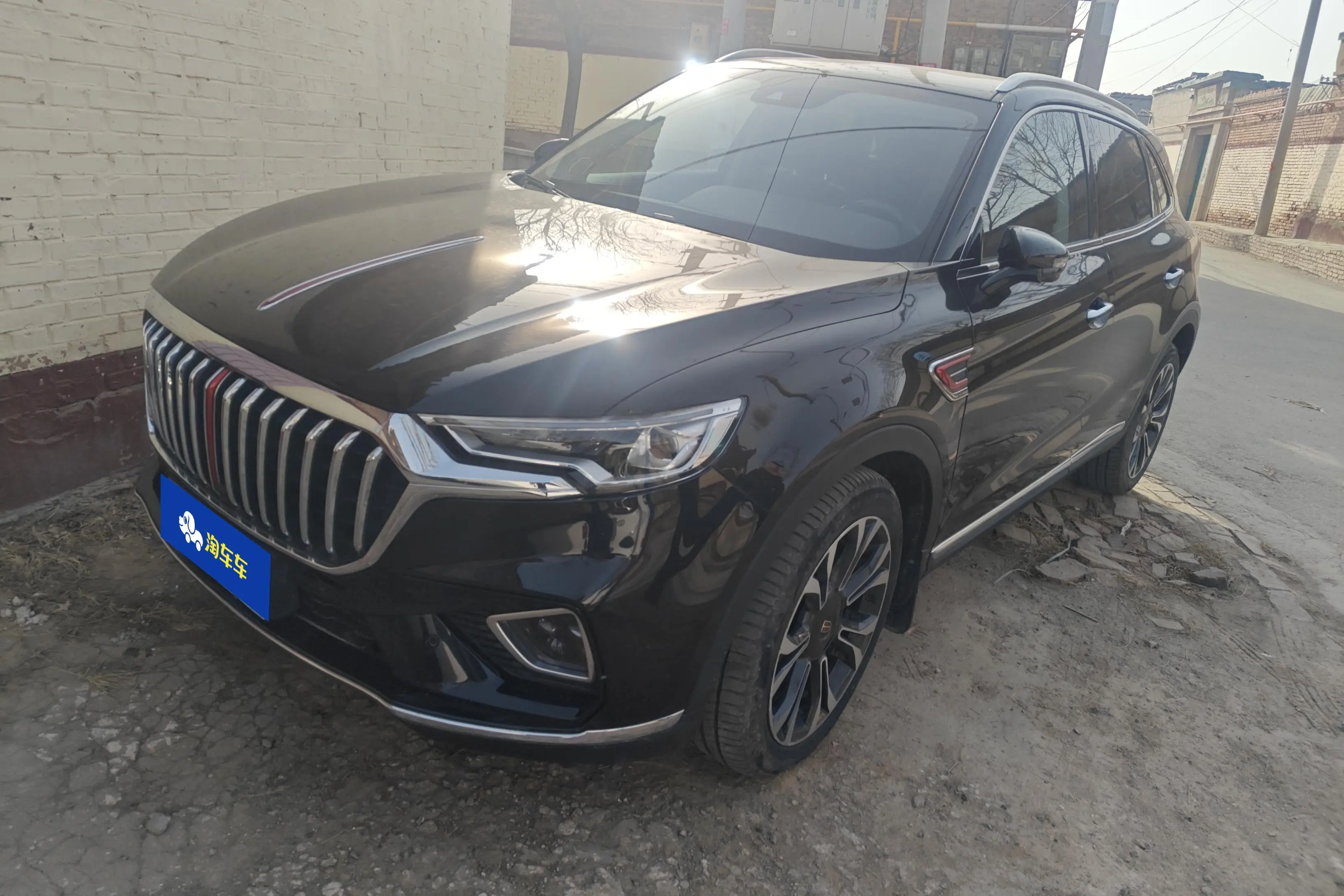 Hongqi HS5  из Китая