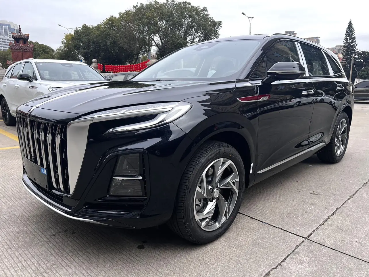 Hongqi HS3 PHEV  из Китая