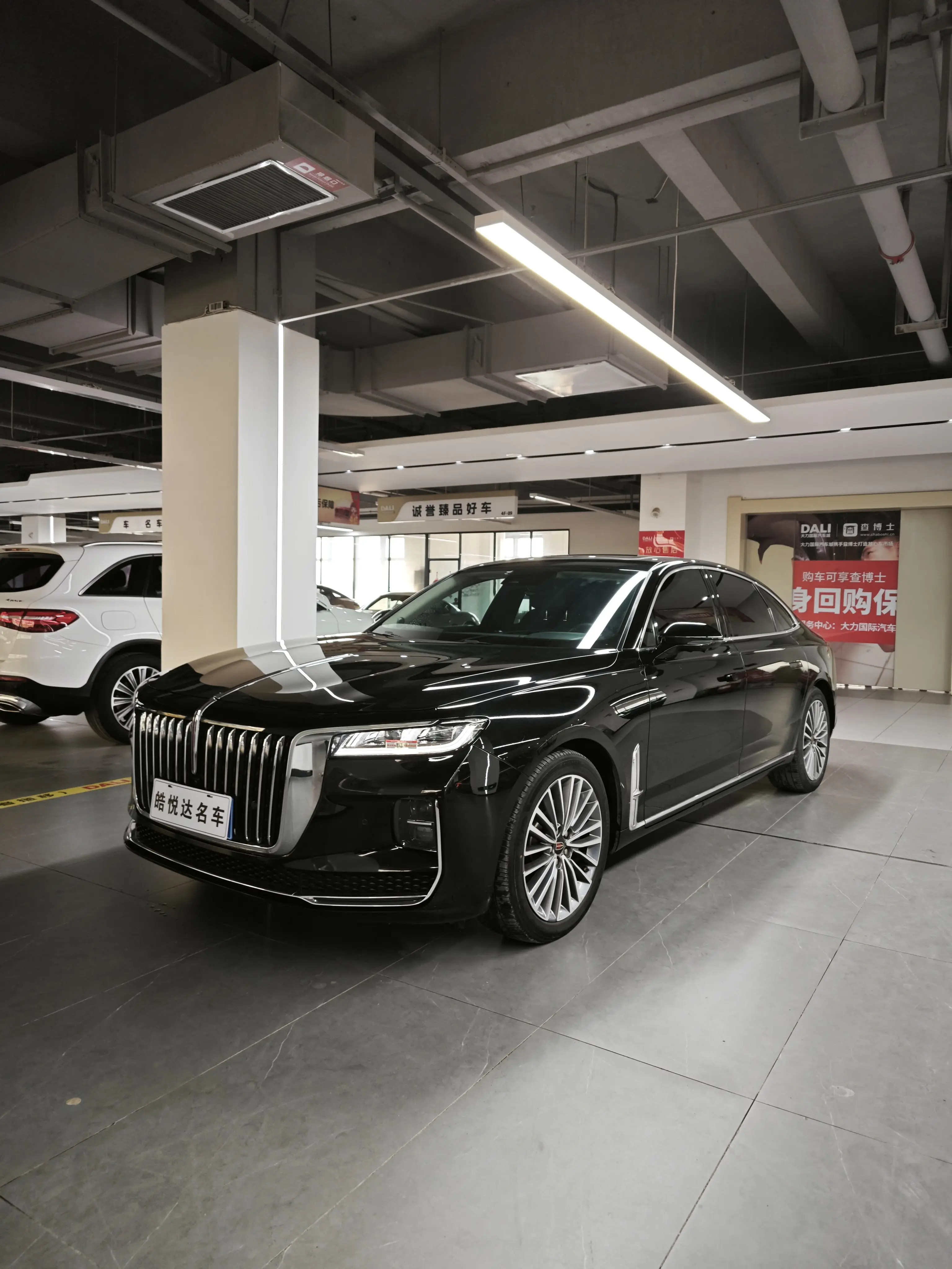 Hongqi H9  из Китая