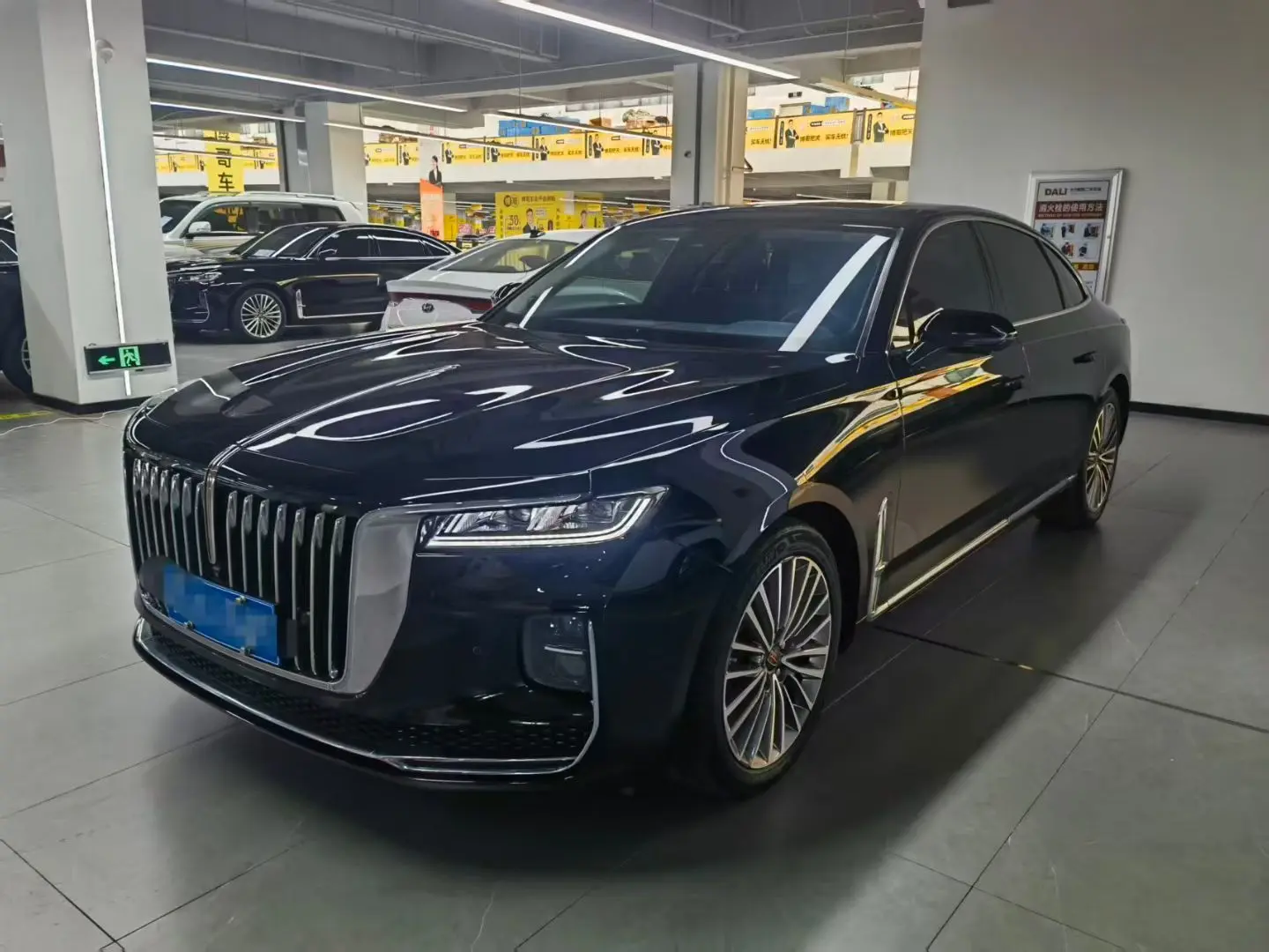 Hongqi H9  из Китая