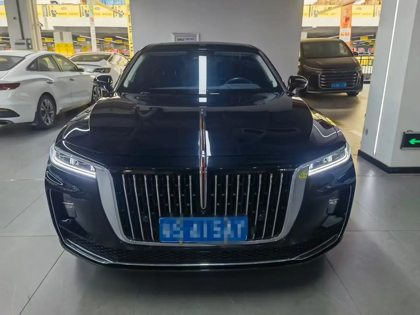 Hongqi H9  из Китая