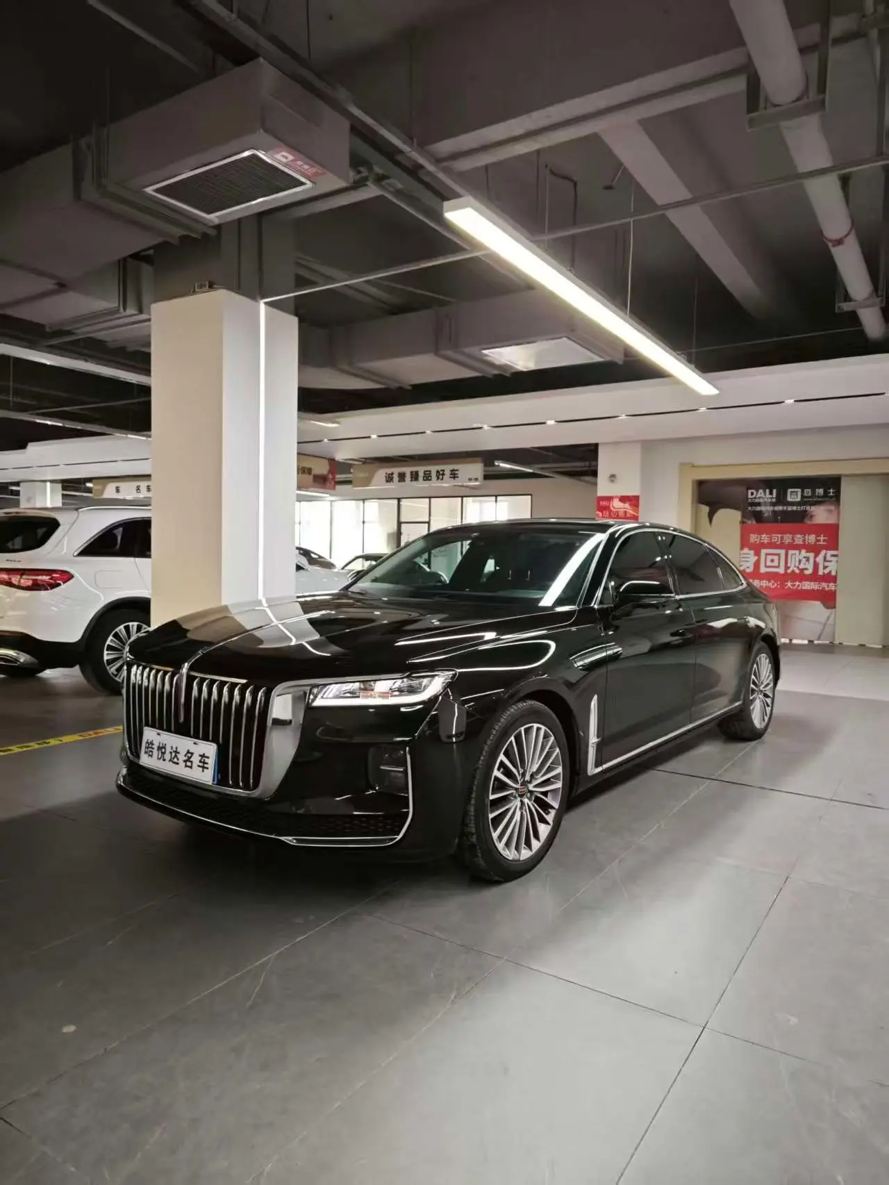 Hongqi H9  из Китая