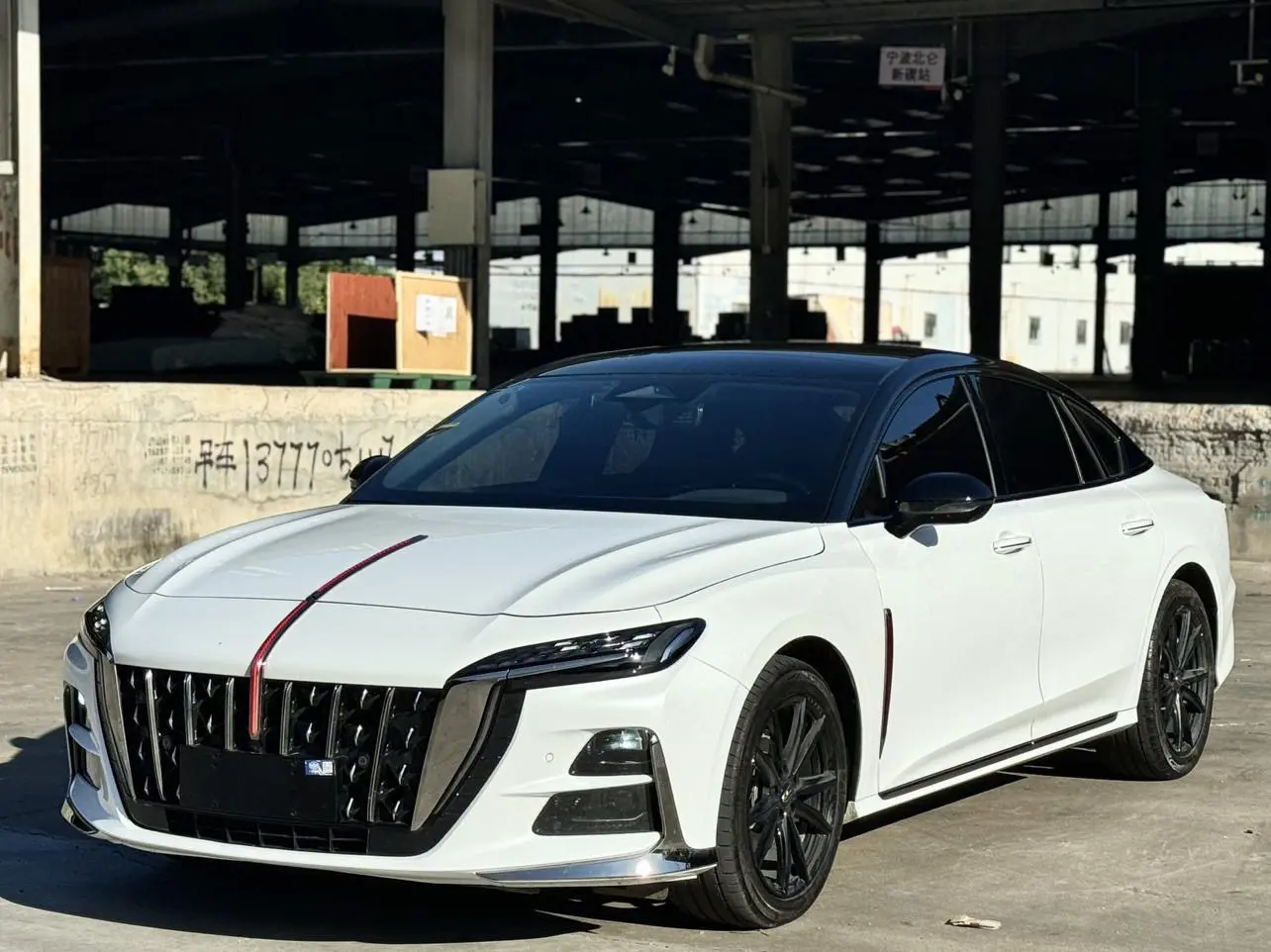 Hongqi H6  из Китая