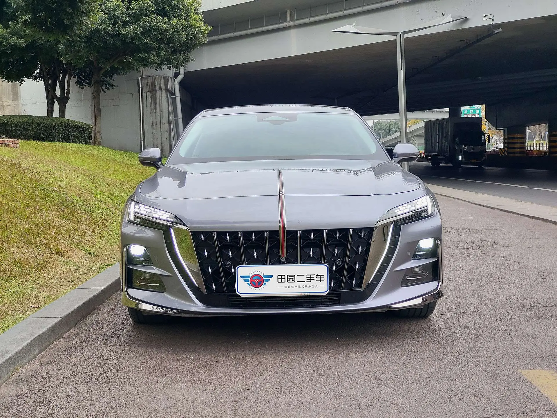 Hongqi H6  из Китая