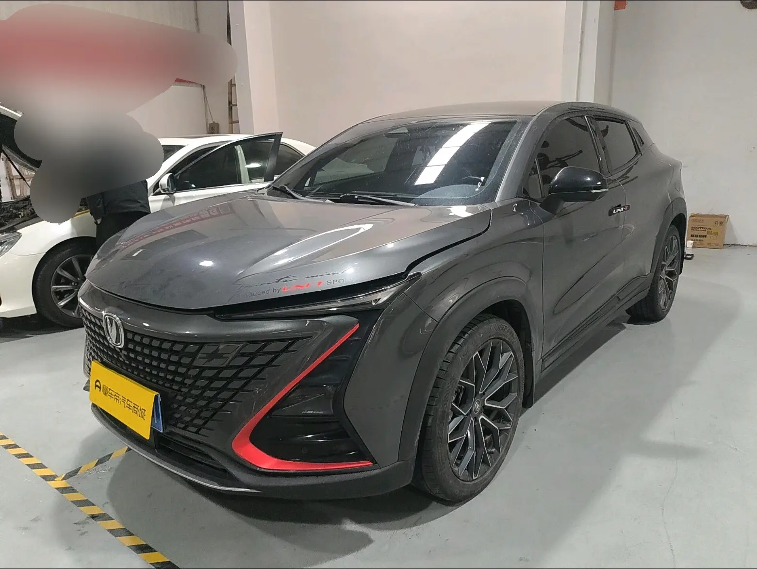 Changan UNI-T  из Китая