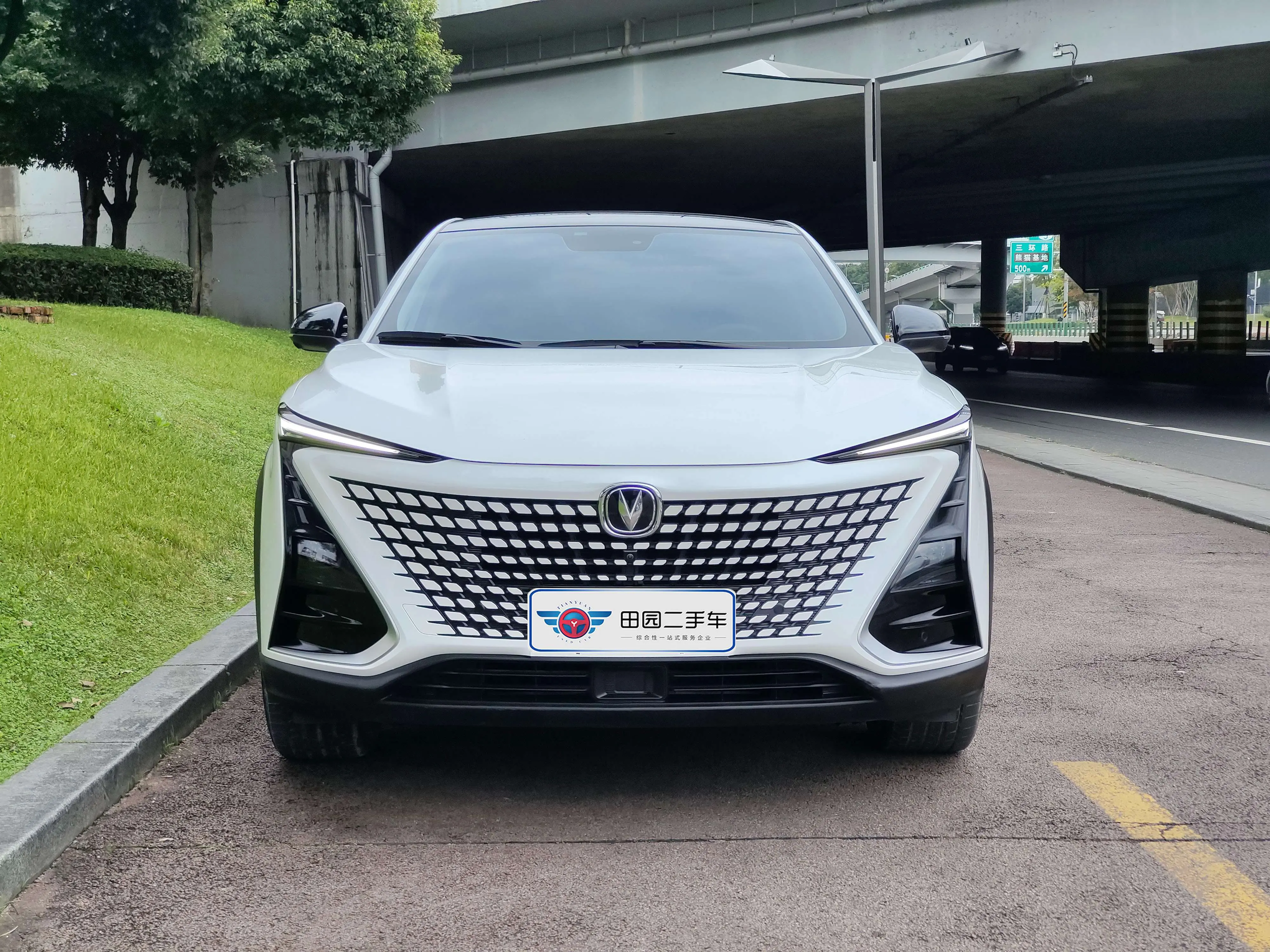 Changan UNI-T  из Китая