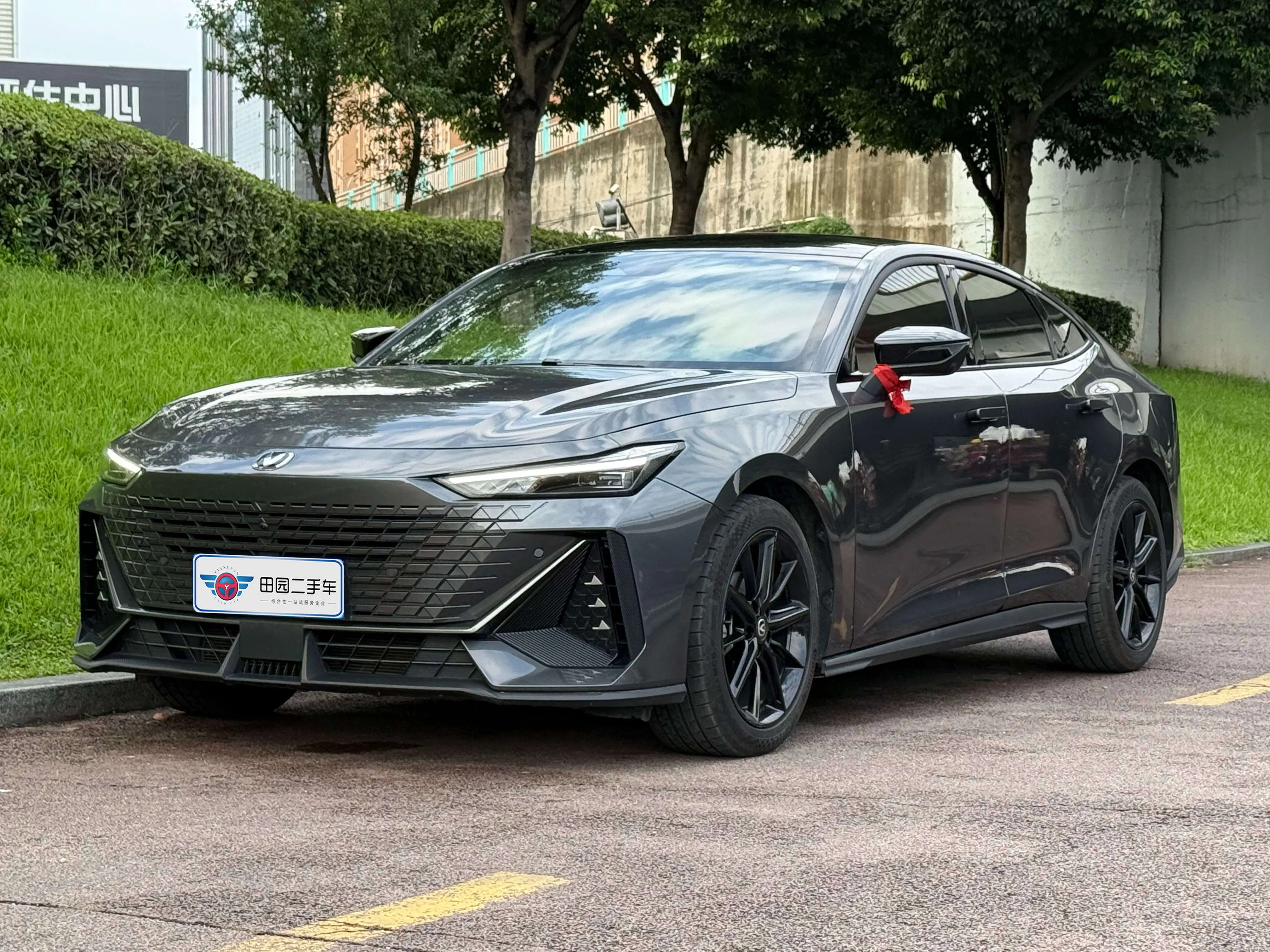 Changan UNI-V  из Китая