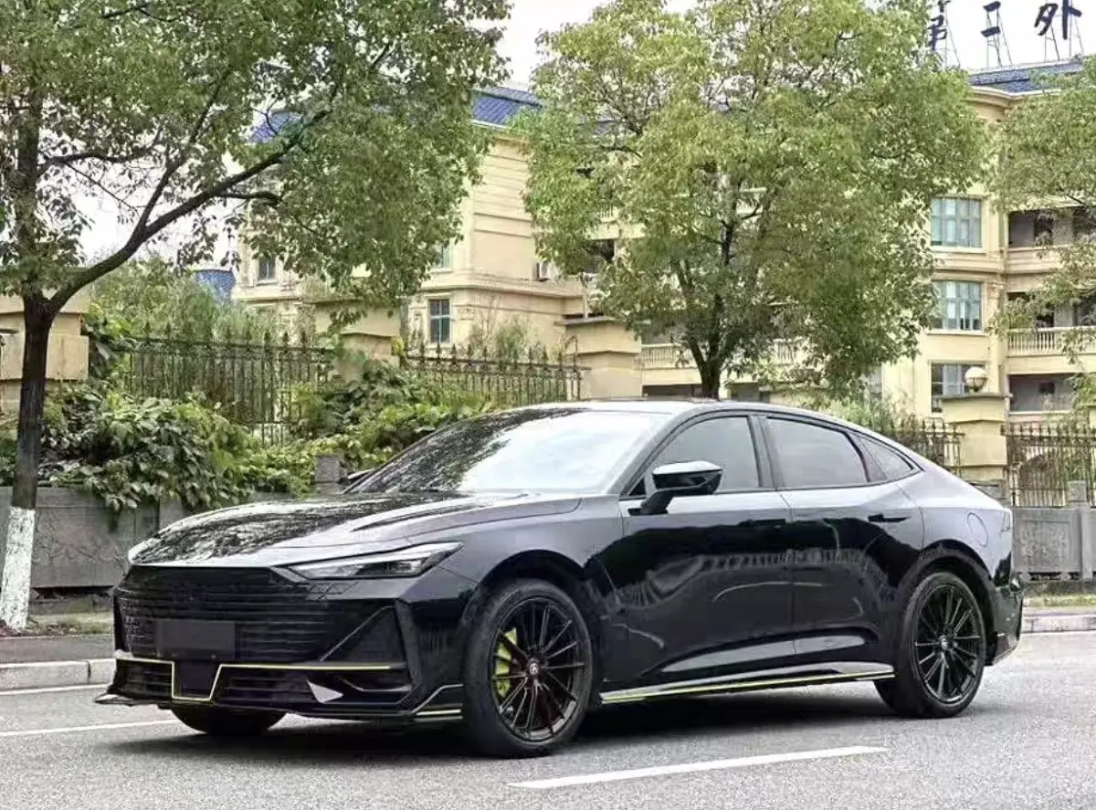 Changan UNI-V  из Китая