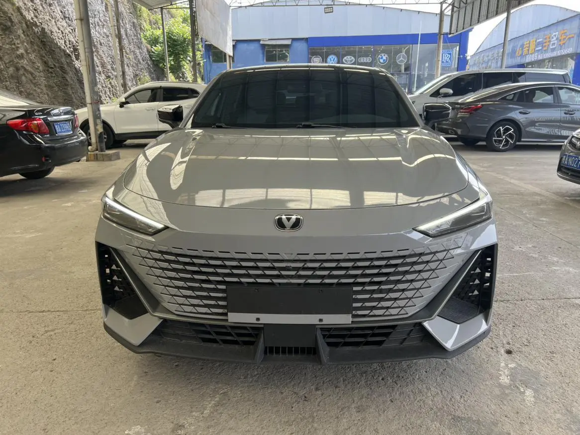 Changan UNI-V  из Китая