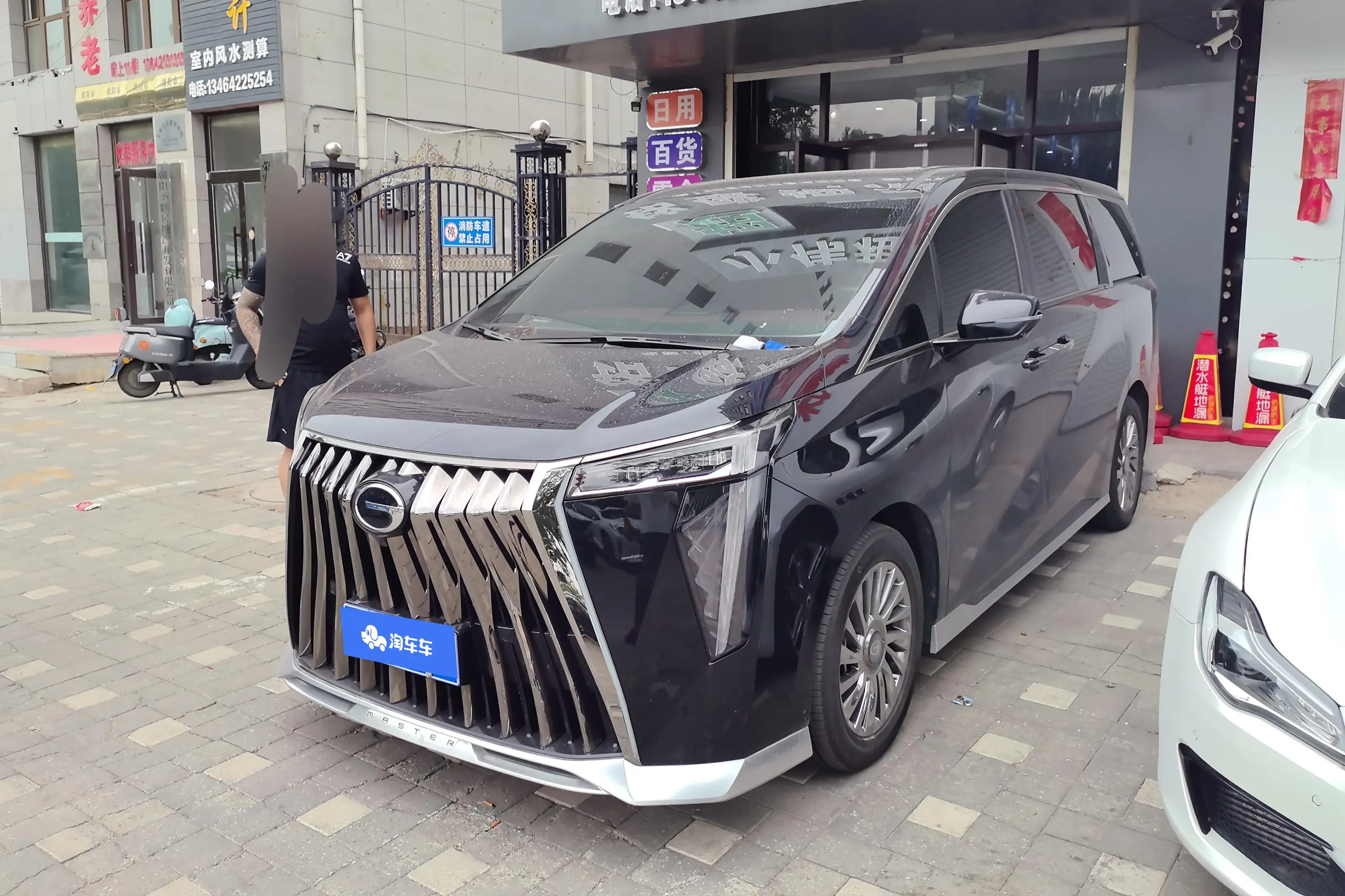 GAC Trumpchi M8  из Китая