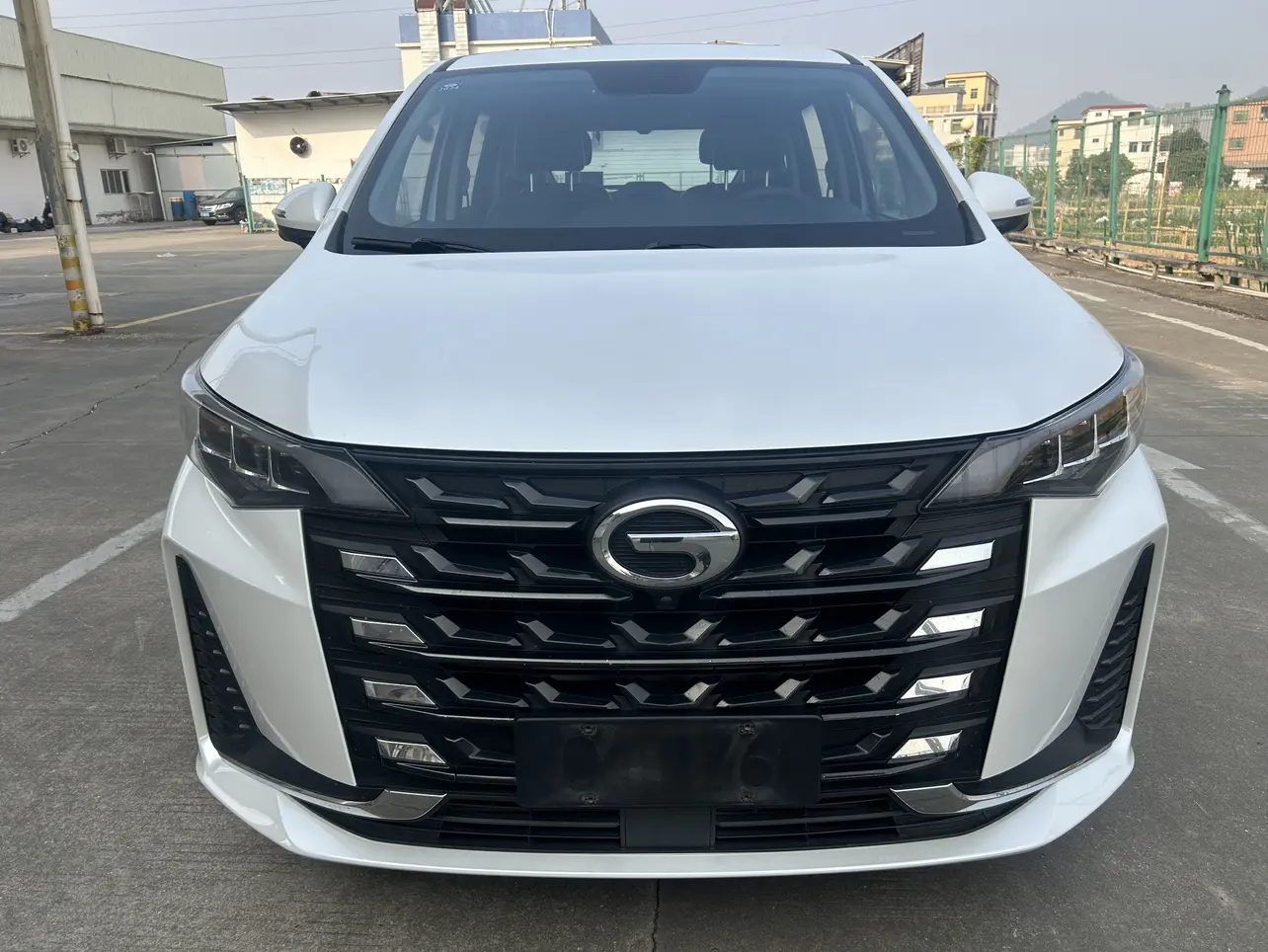 GAC Trumpchi M6  из Китая